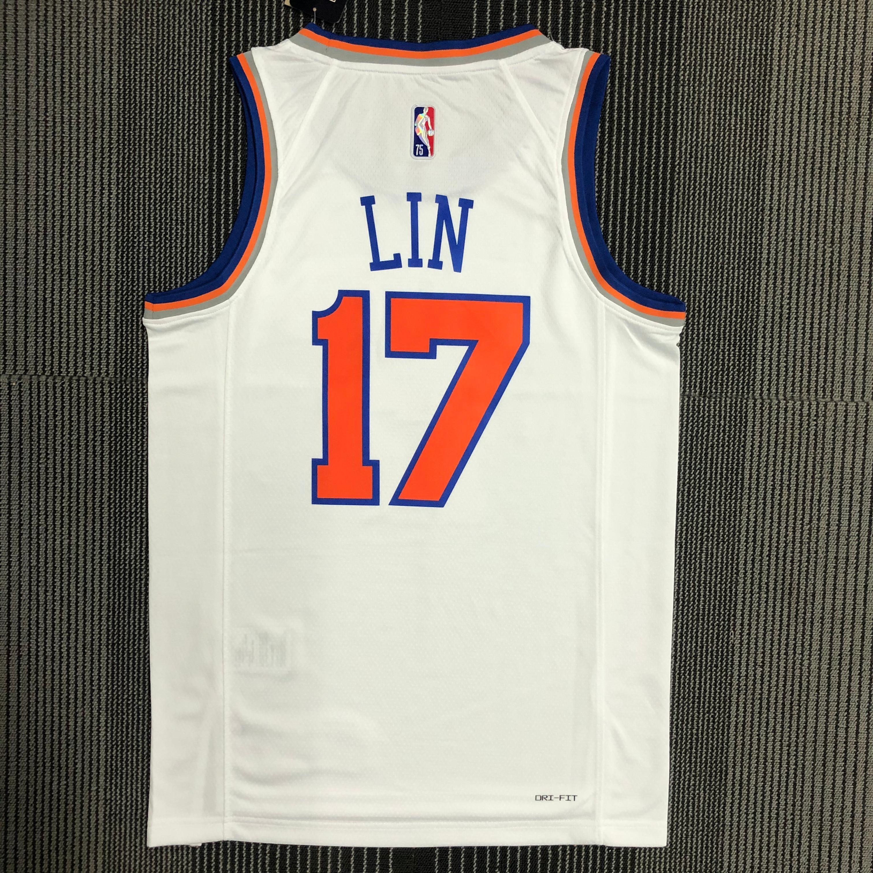 75th anniversary Knicks white number 17  Lin