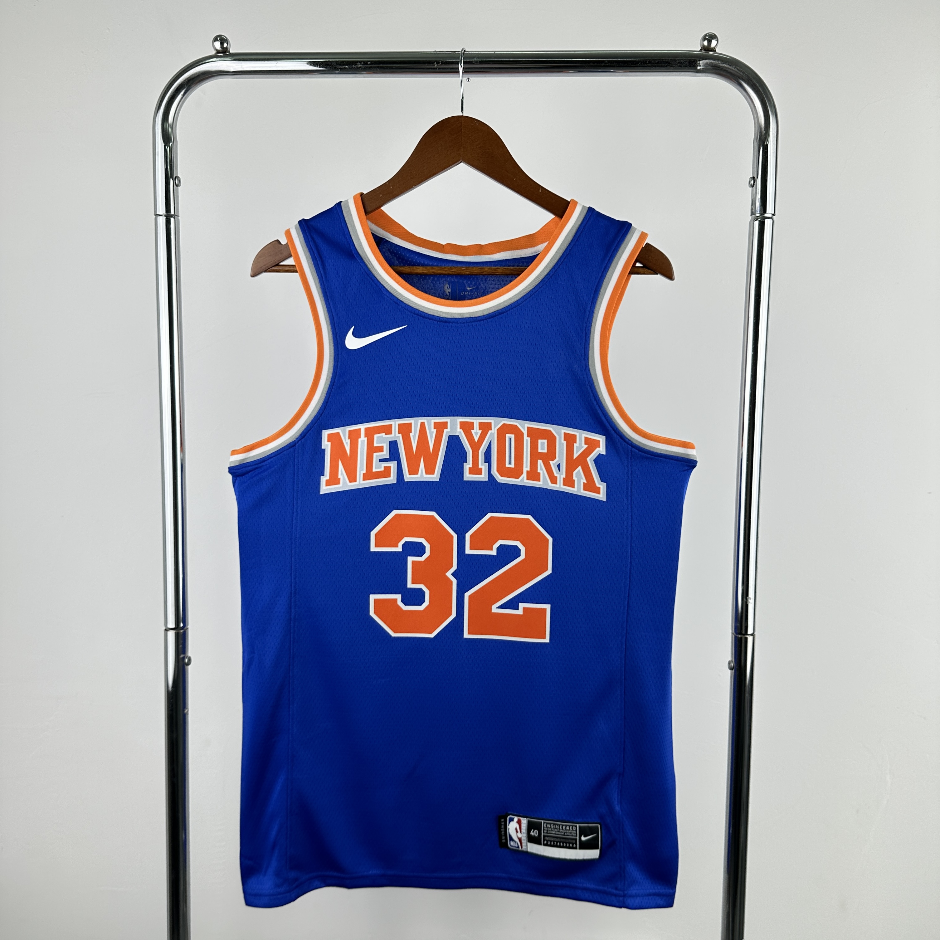 Knicks blue 32 Towns