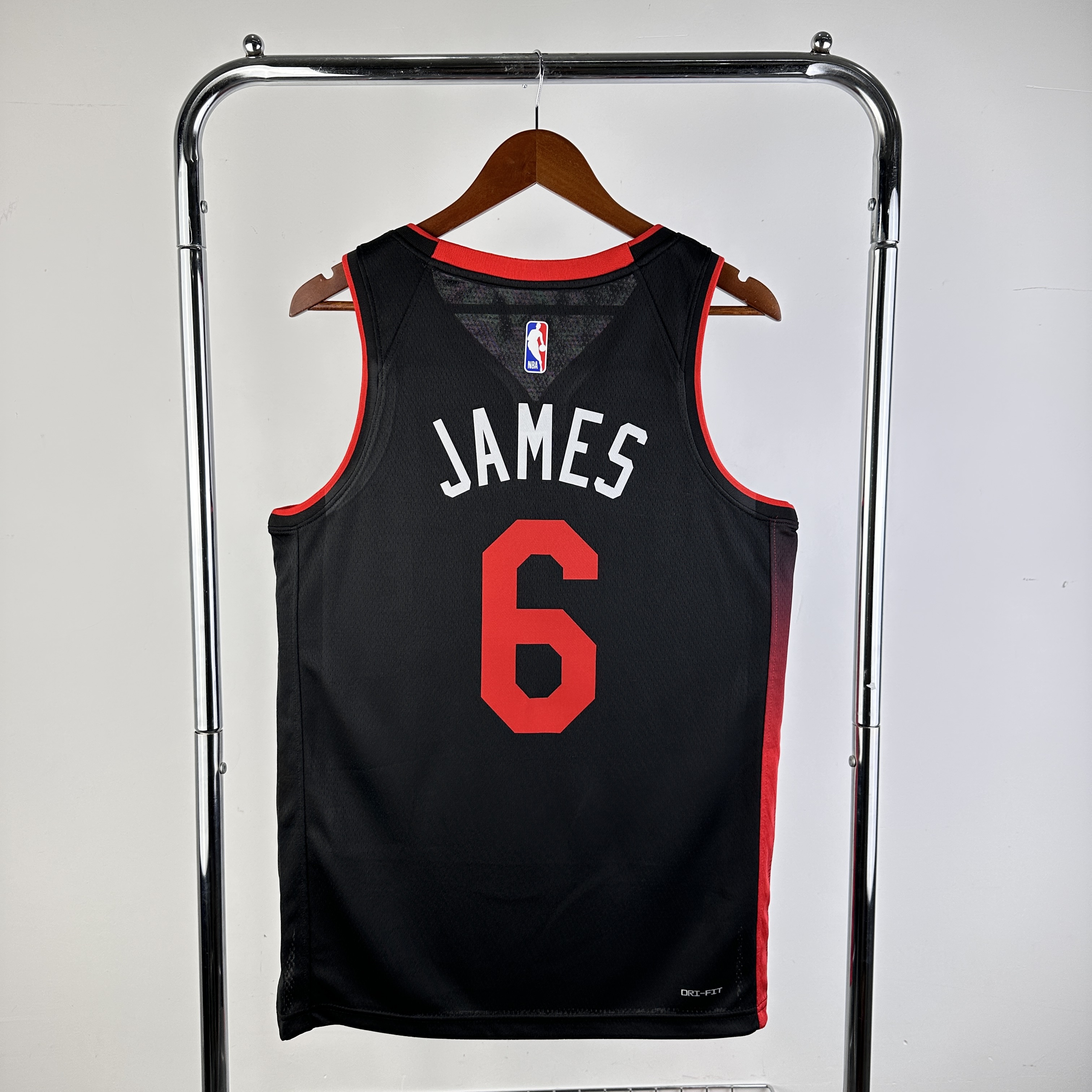 24 Heat City version No. 6 James