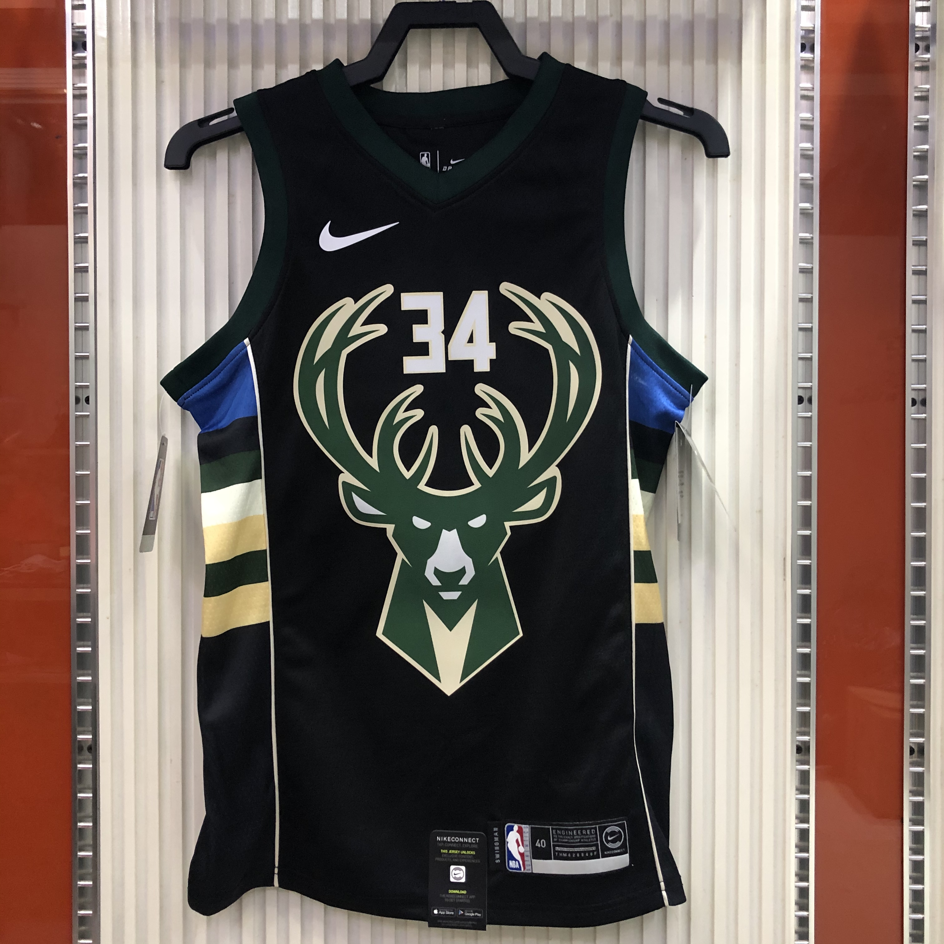 Bucks V-neck black deer head No. 34 Antetokounmpo