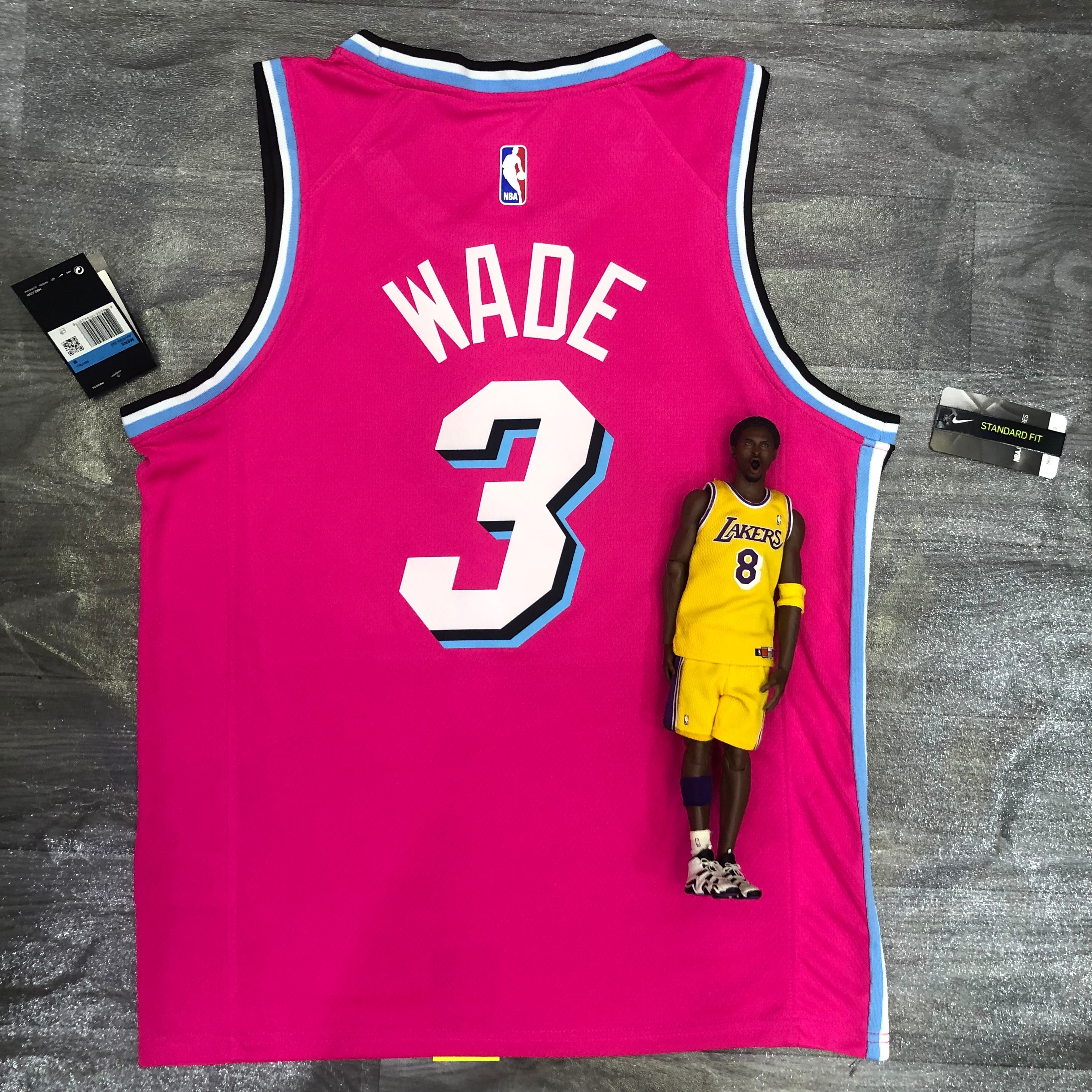 Heat crewneck pink No. 3 Wade