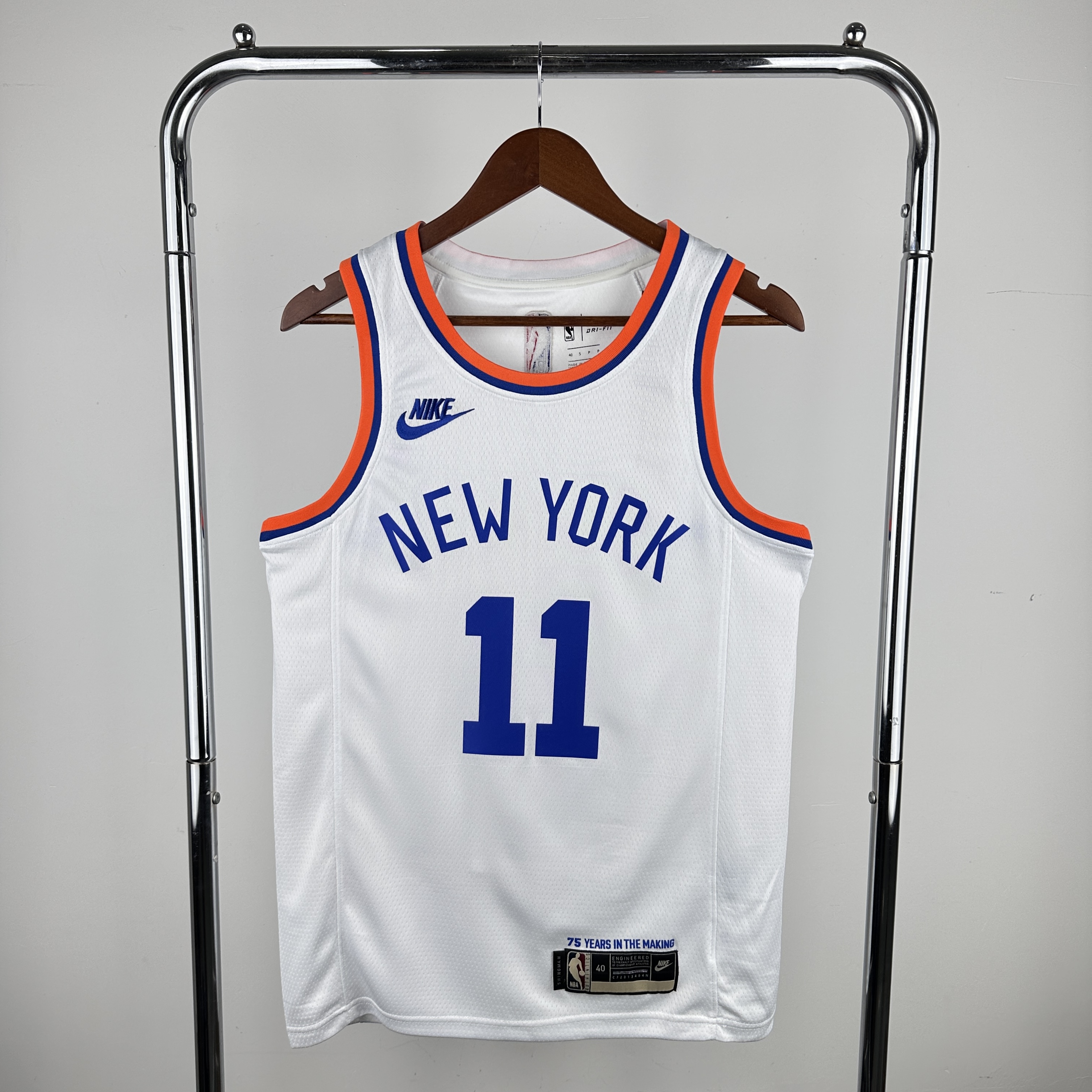75th anniversary Knicks throwback No. 11 Brunson
