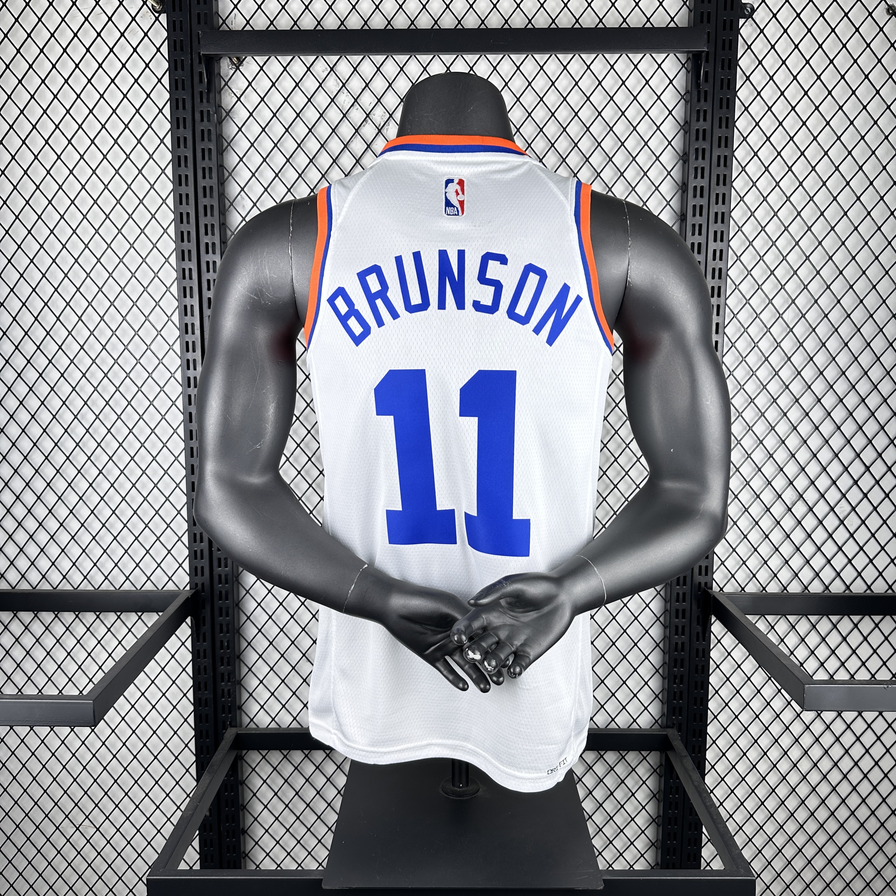 75th anniversary Knicks throwback No. 11 Brunson