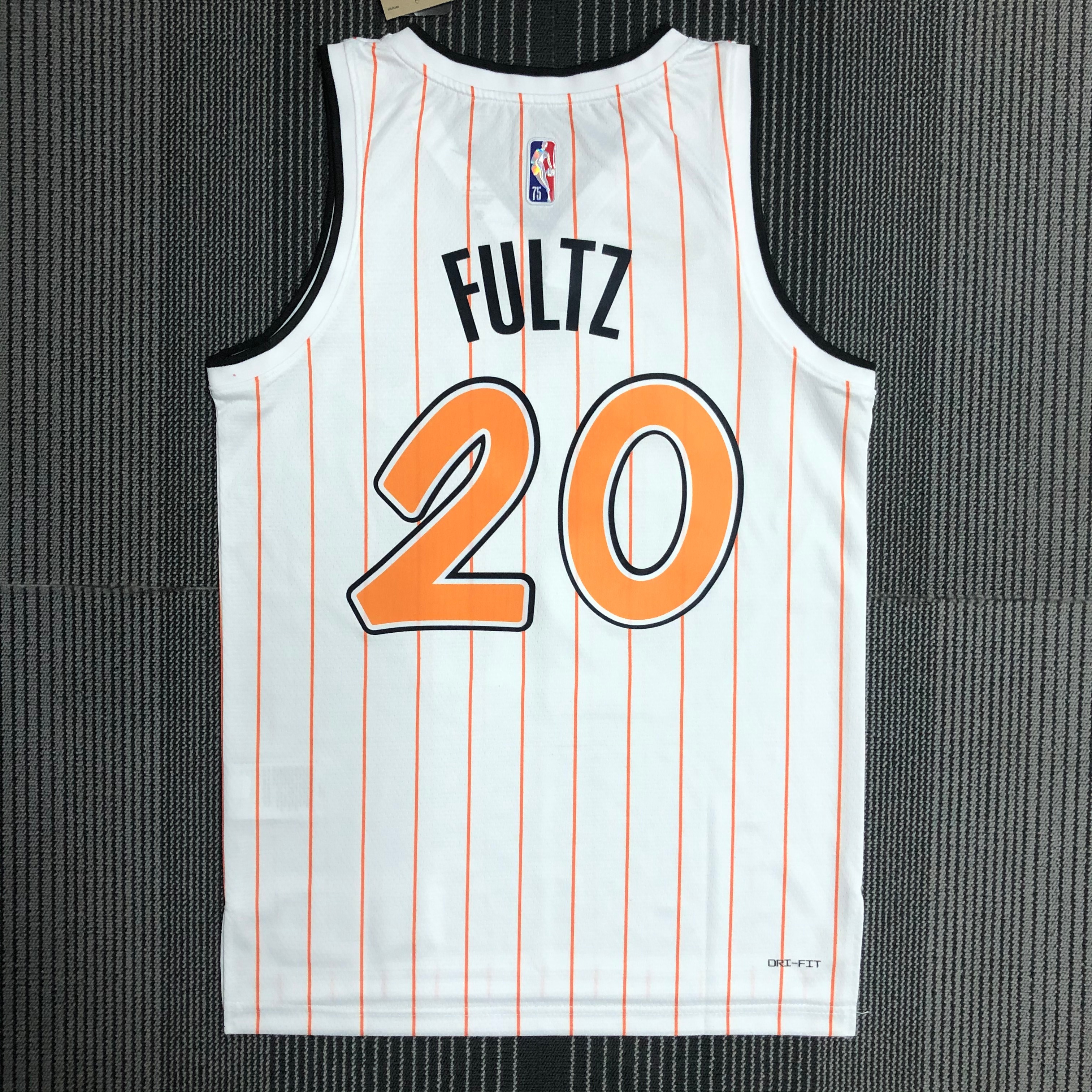 75 Weekend Magic White Orange No. 20 Fultz