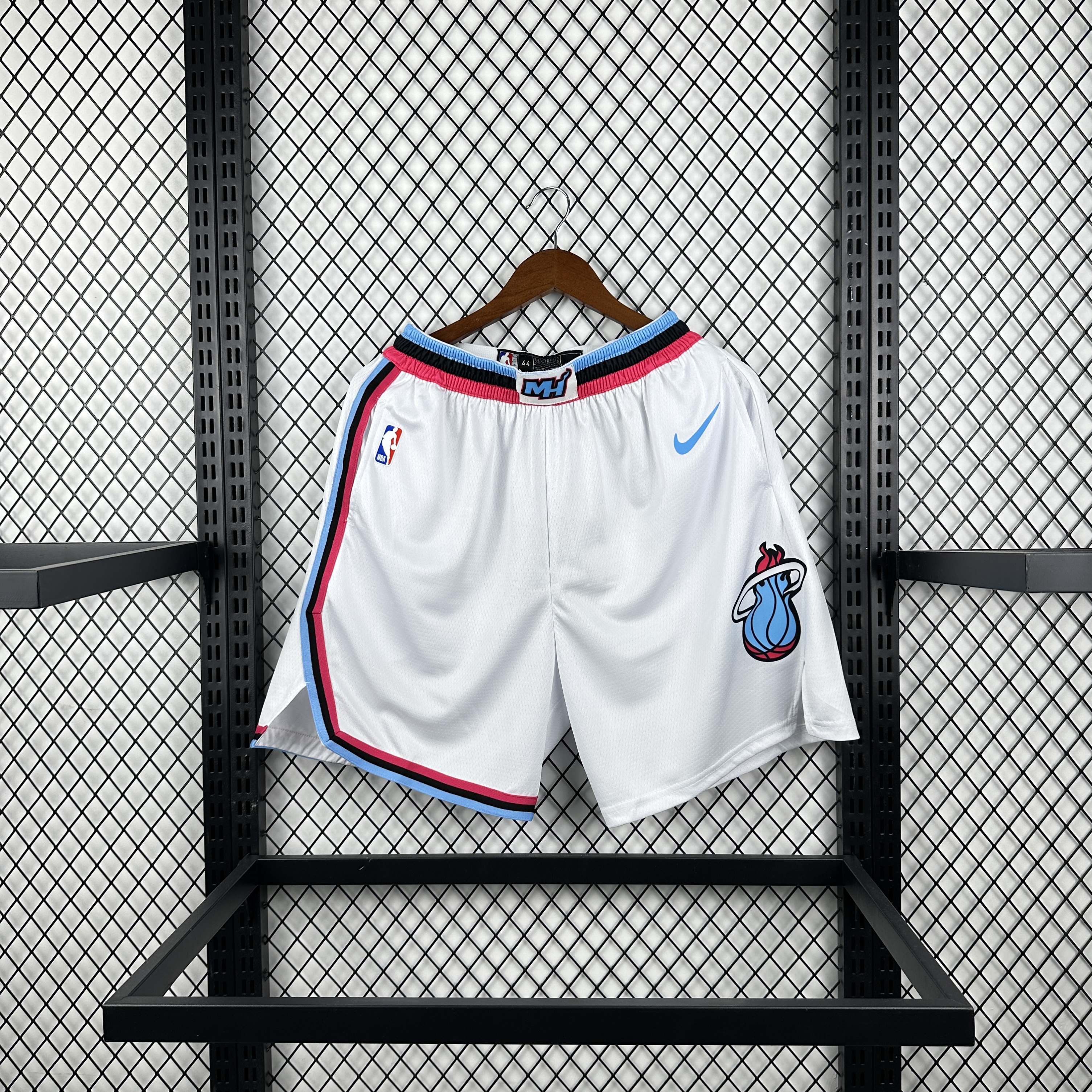 Heat team crew neck white ball pants