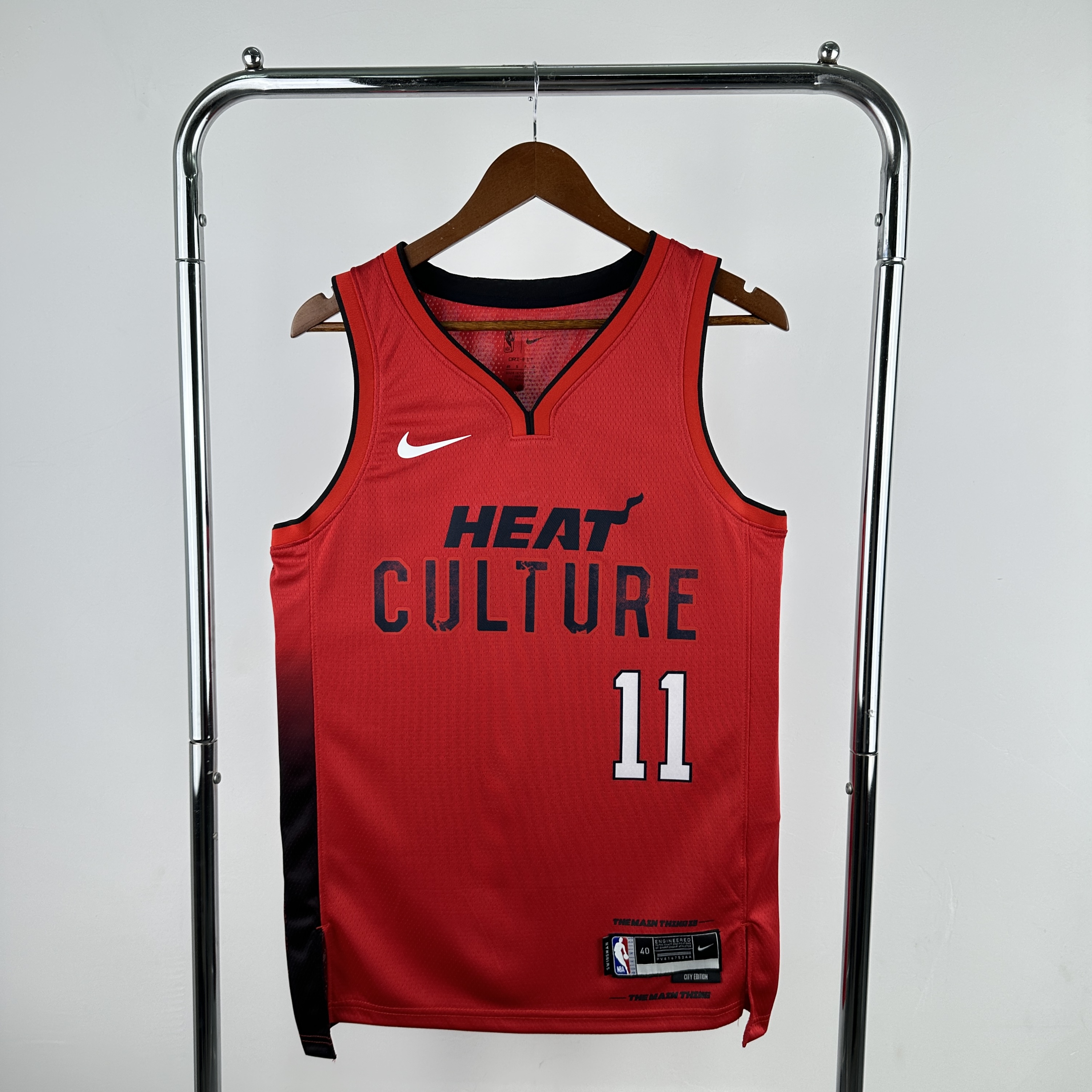 Season 25 Heat City Edition # 11 JAQUEZ JR