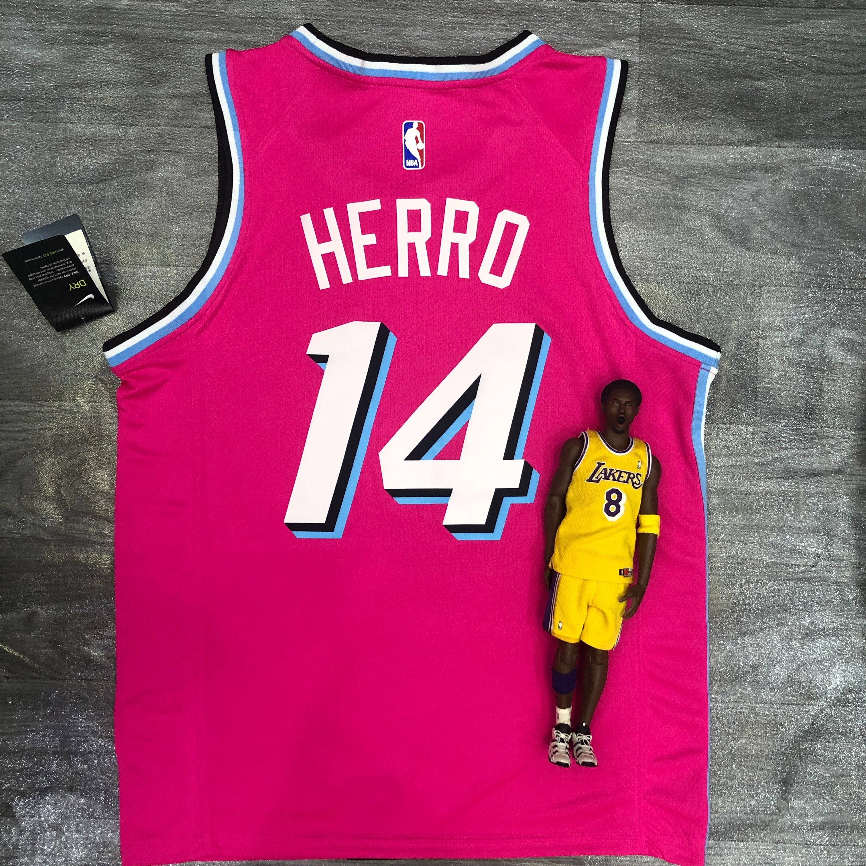 Heat crewneck pink number 14 HERRO