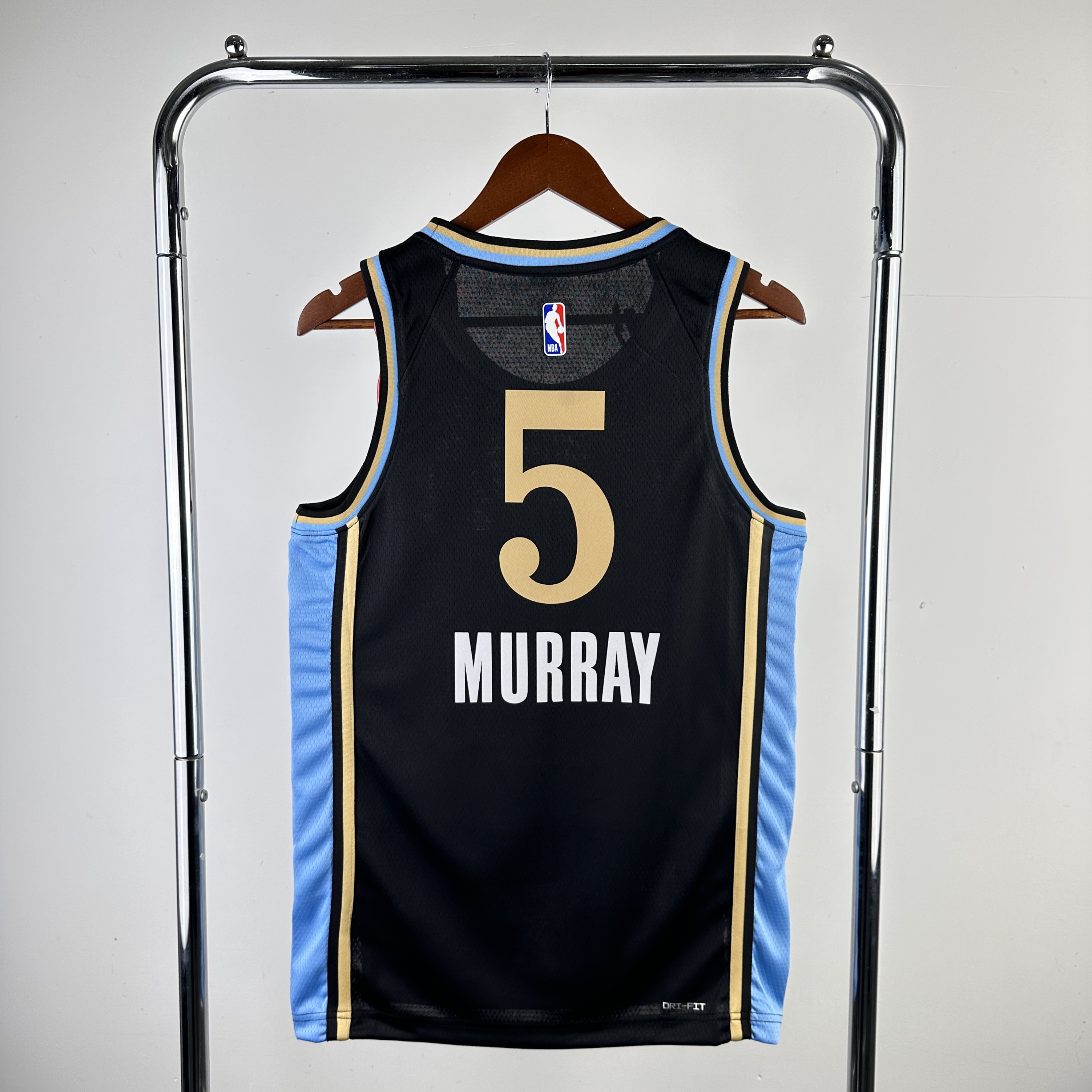 24 season Eagles City edition No. 5 Murray