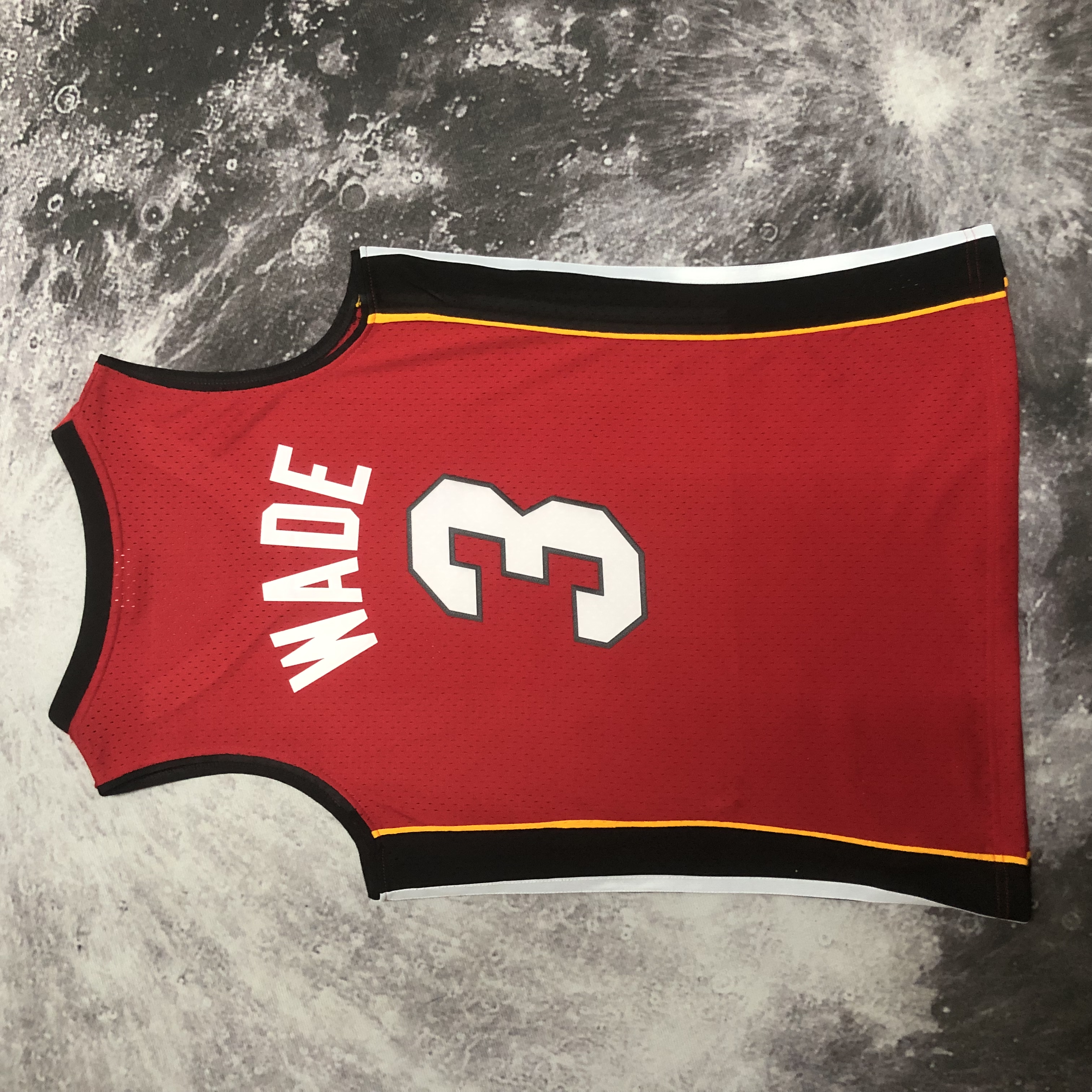 MN Hot Pressed Throwback Jersey SW Heat 0506 Red No. 3 Wade MN Hot pressed throwback Jersey SW Heat 0506 red No. 3 Wade