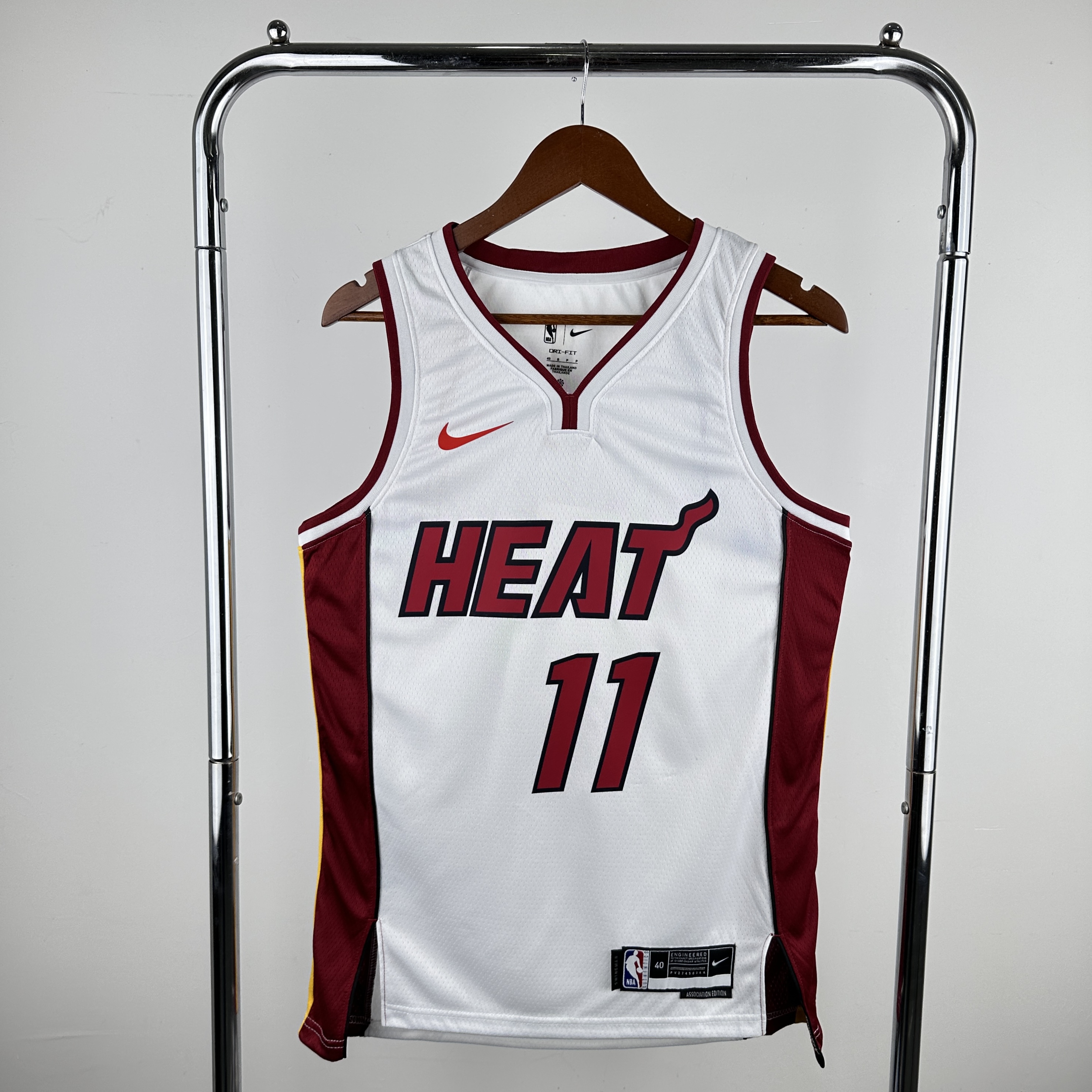 Heat V-neck home white number 11 JAQUEZ JR