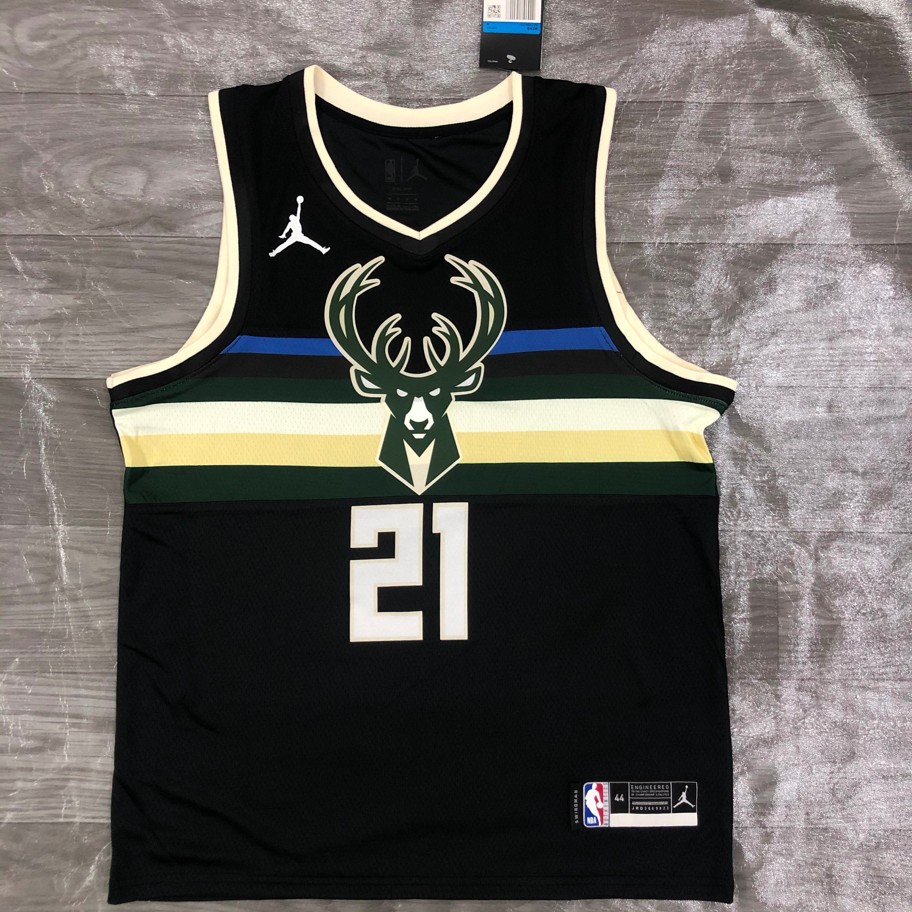21 season Bucks Jordan theme edition jersey No. 21 Holiday