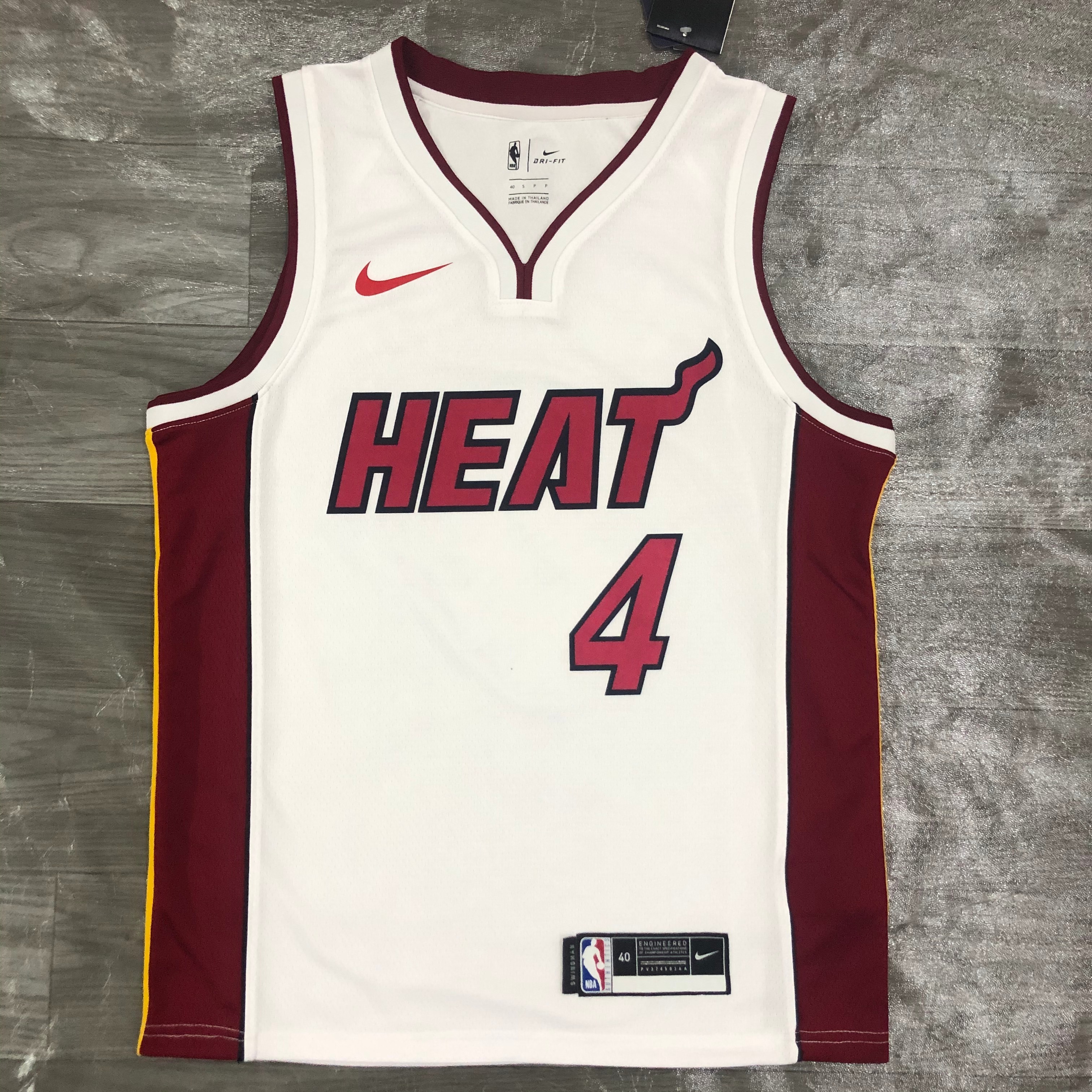 Heat V-neck white No. 4 Oladipo
