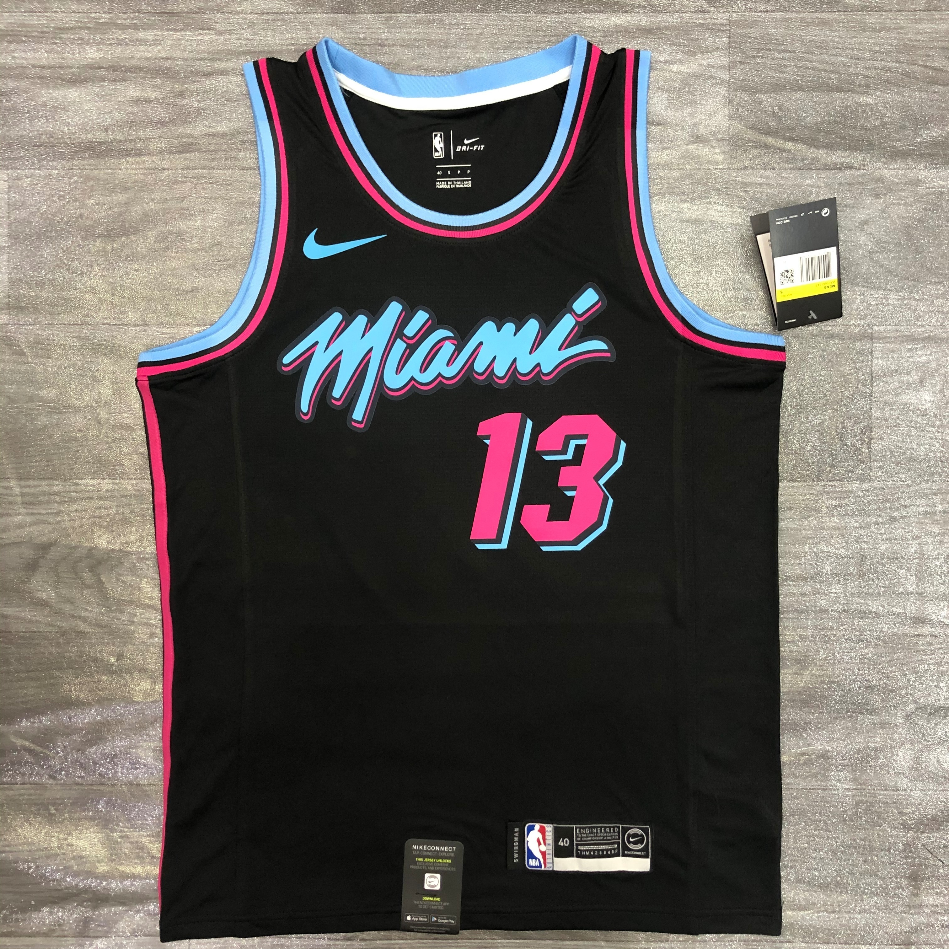 Heat crewneck black number 13 Adebayo