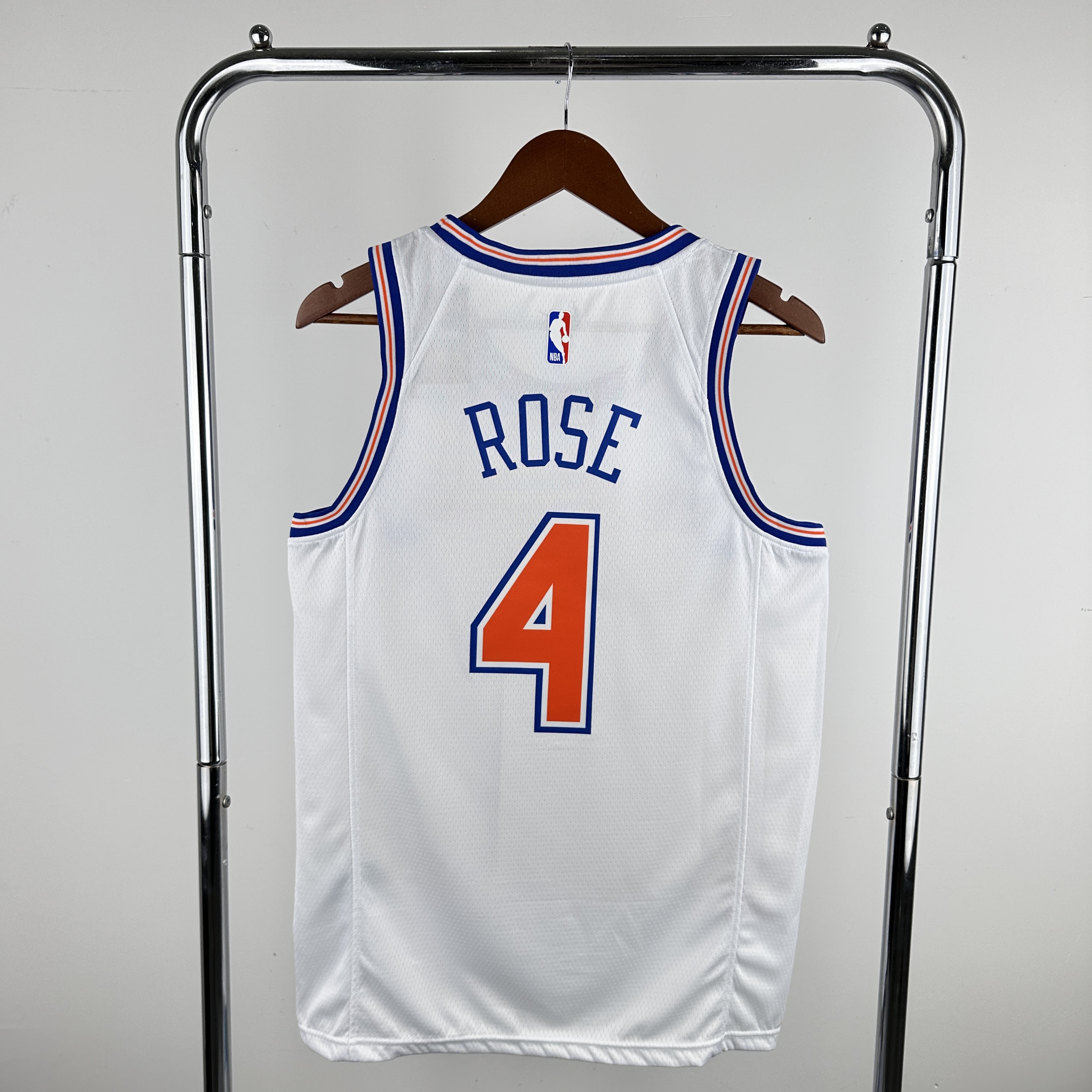 19 Knicks limited No. 4 Rose