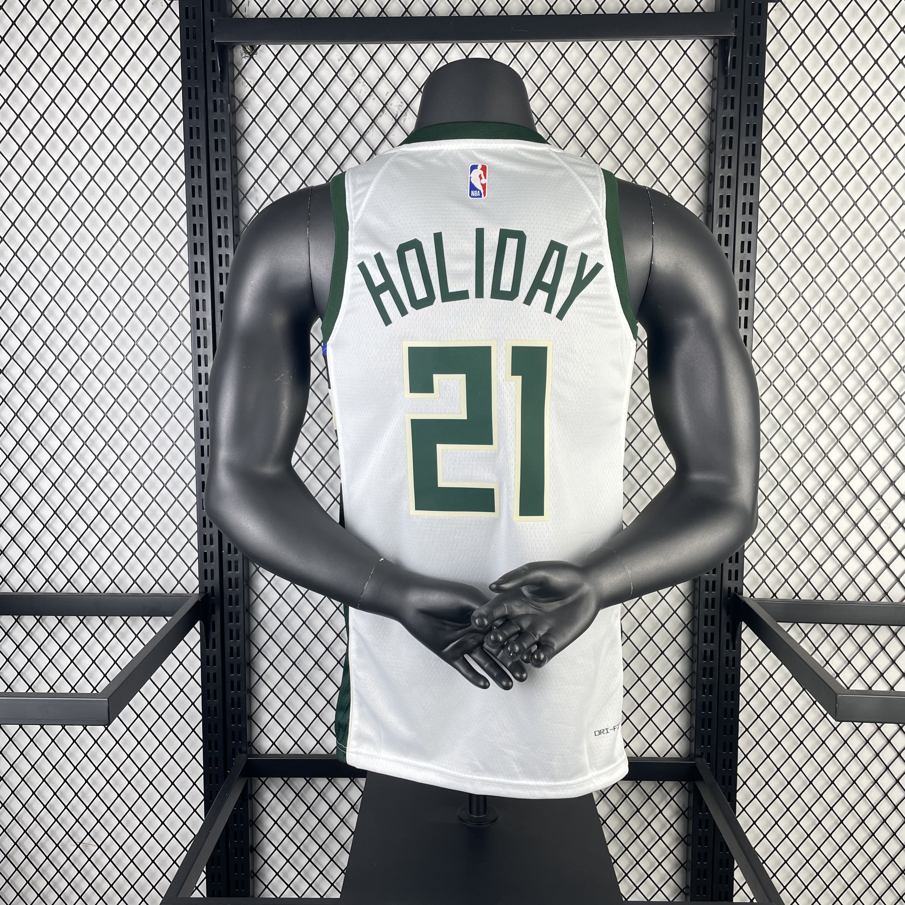 Season 23 Bucks home white 21 Holiday
