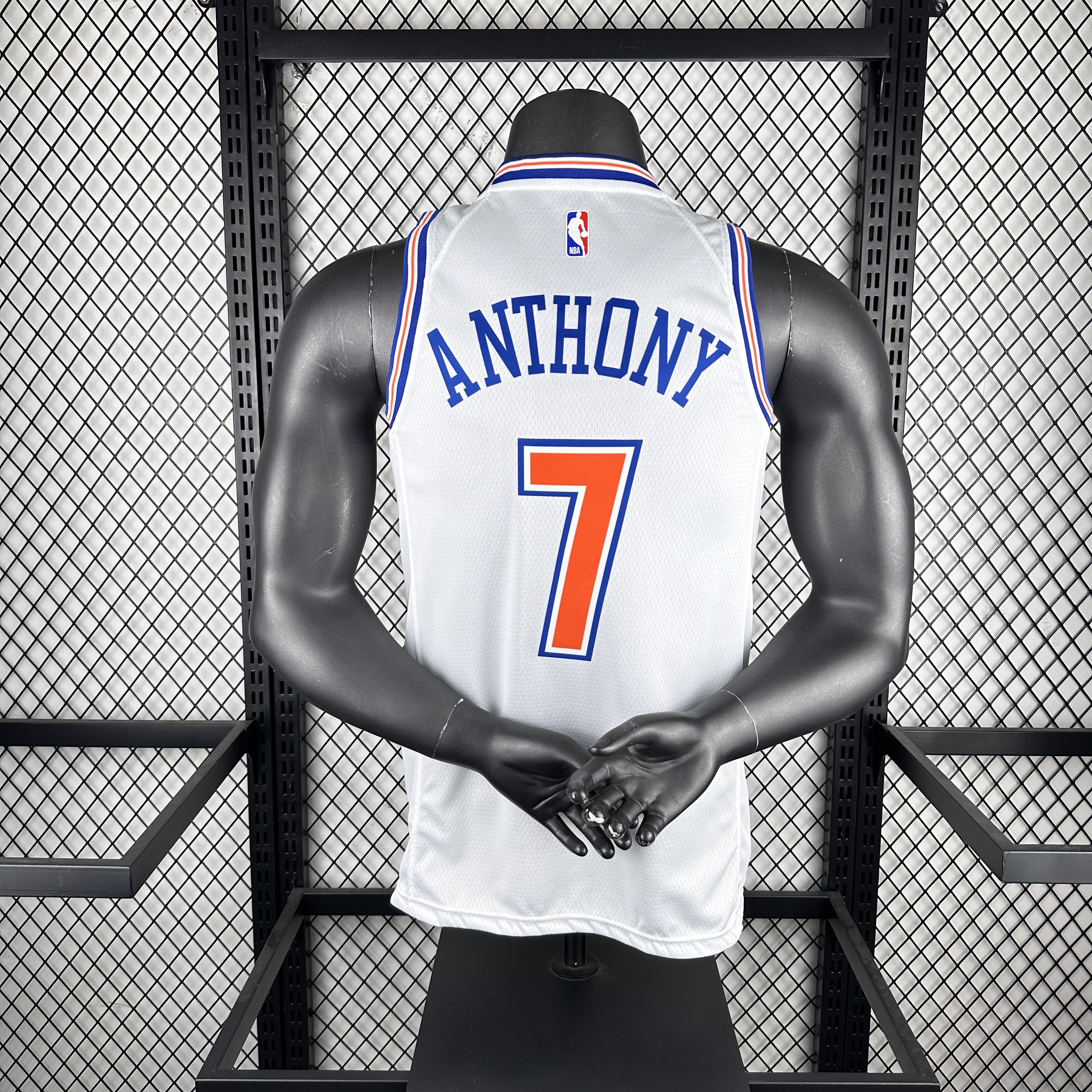 19 Knicks limited No. 7 Anthony