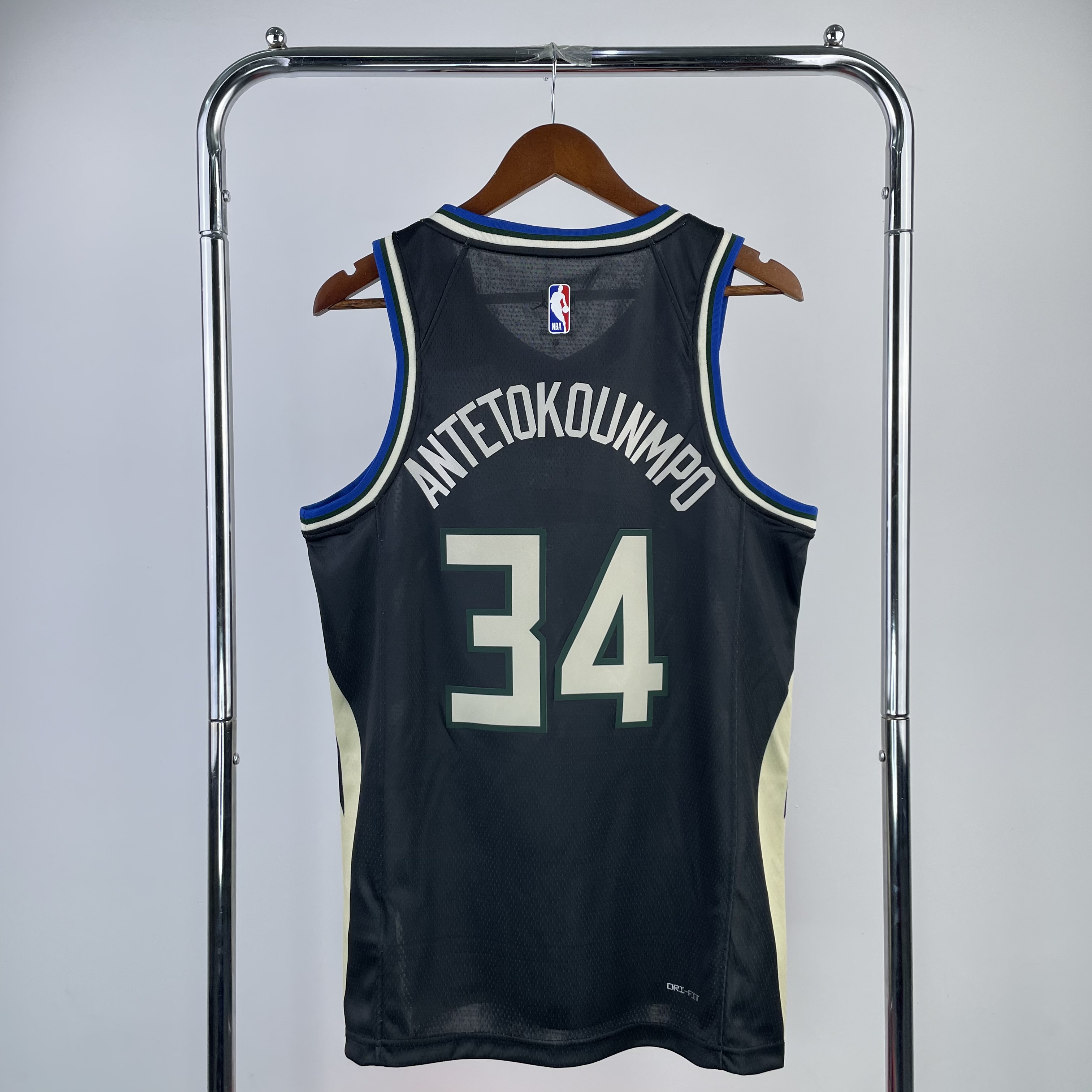 23 Bucks Jordan limited # 34 Antetokounmpo