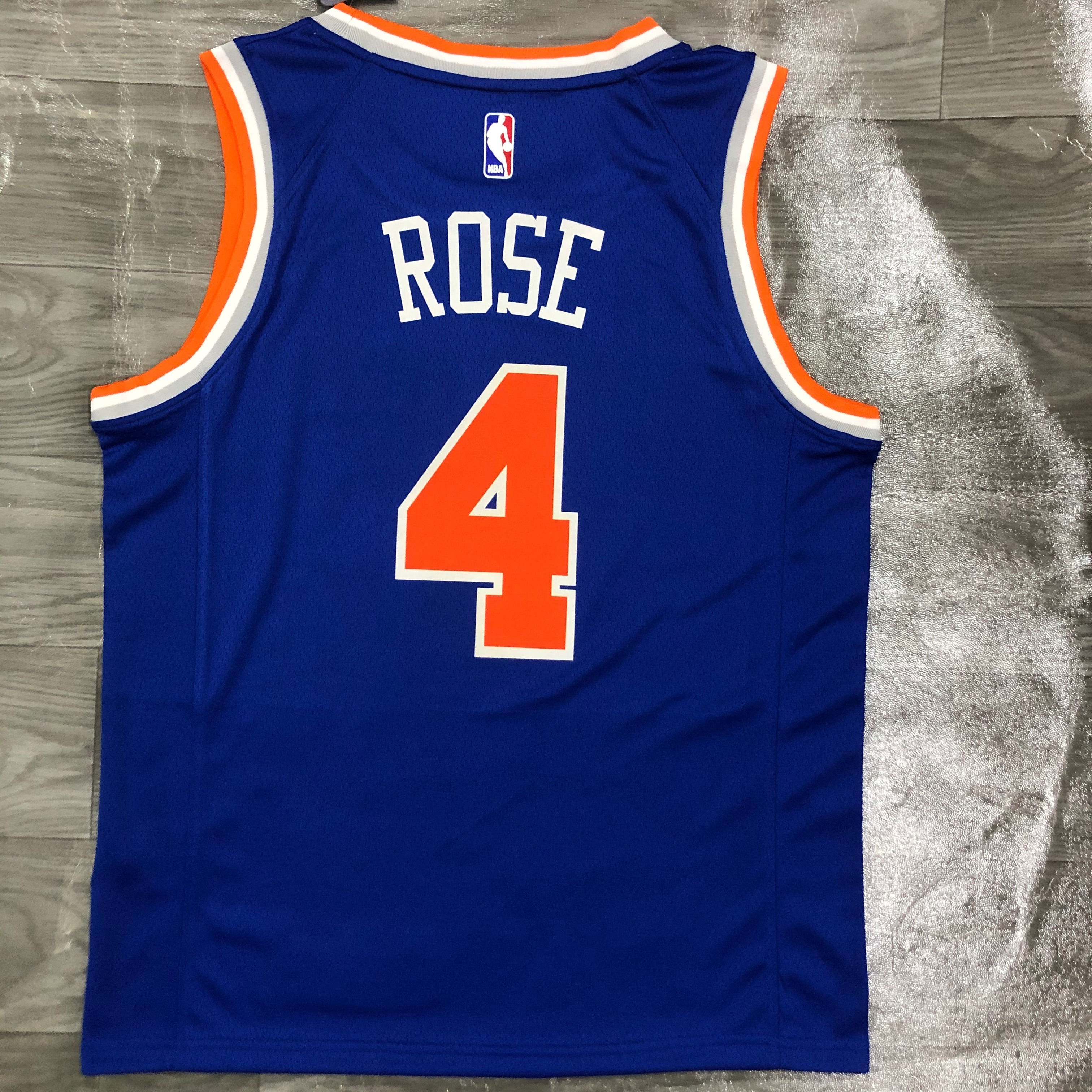 Knicks blue number four Rose