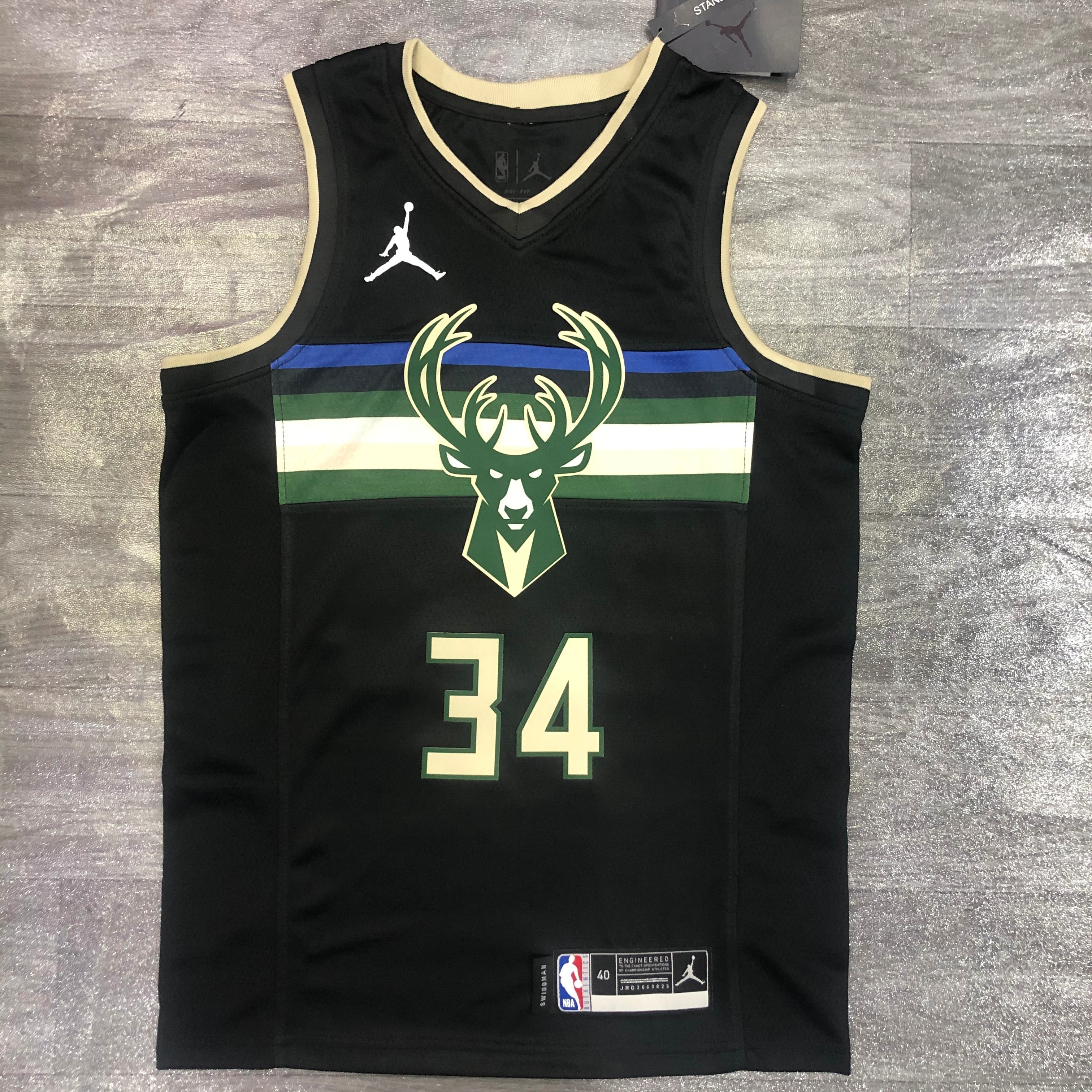 21 Bucks JORDAN limited number 34 Antetokounmpo