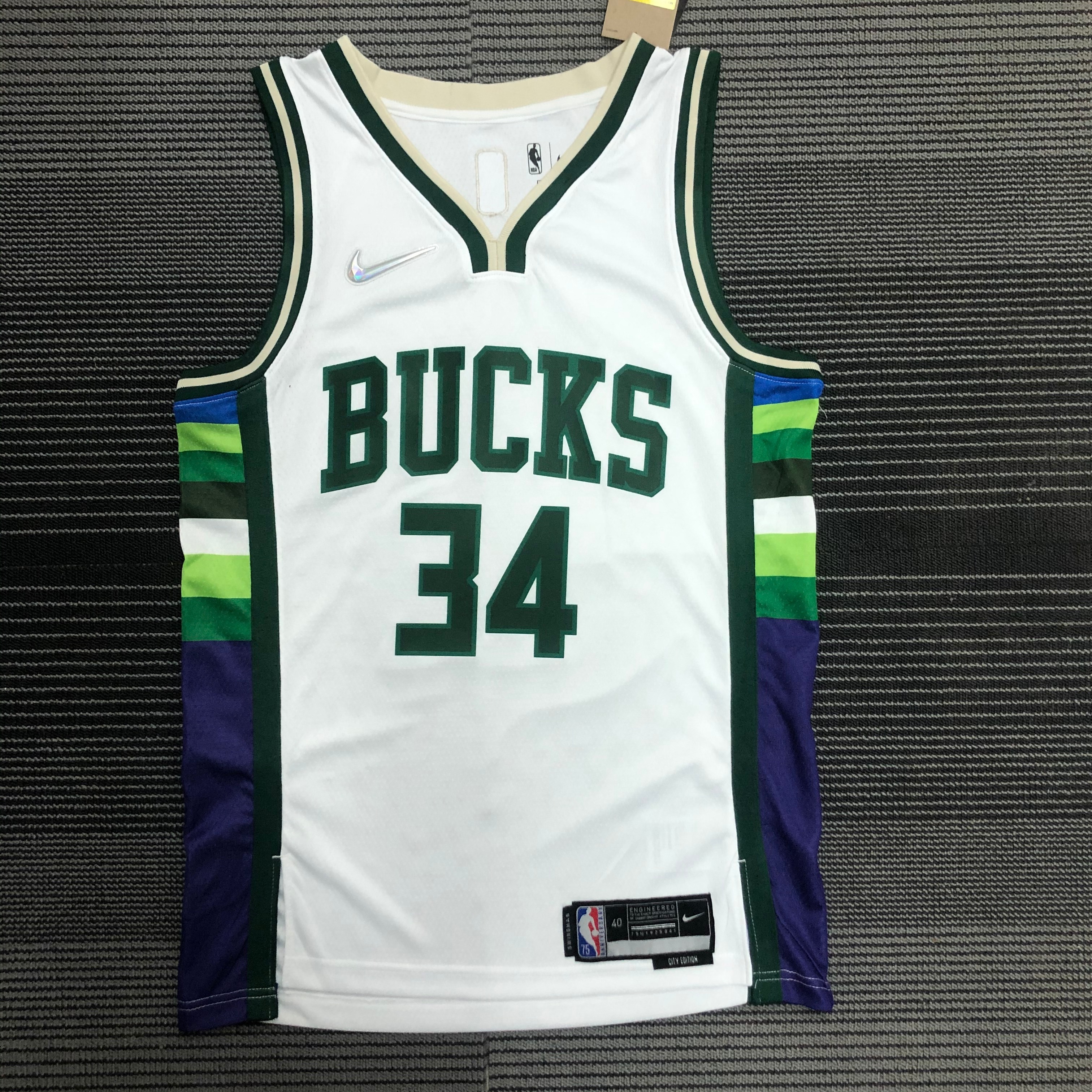 '22 Bucks Urban version # 34 Antetokounmpo