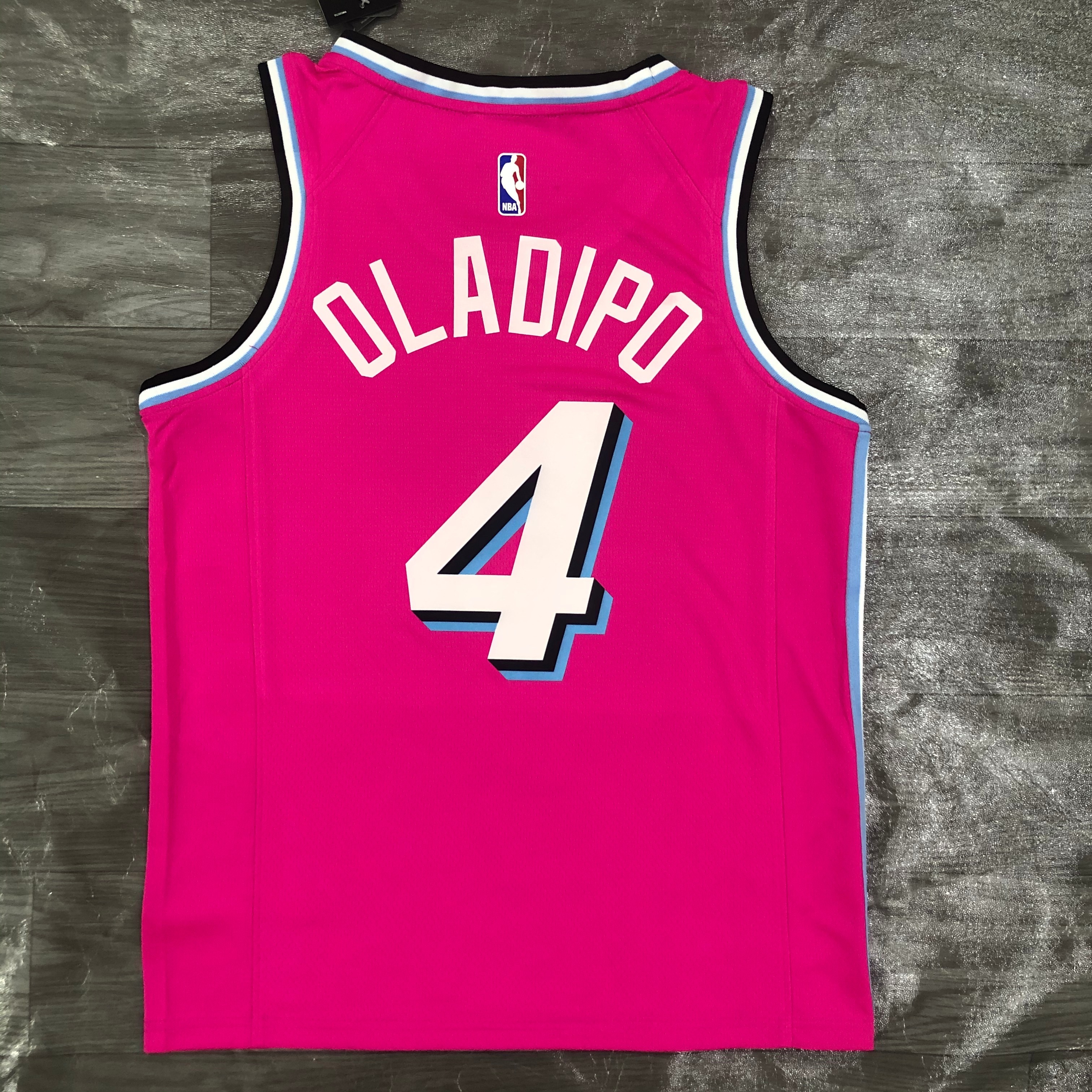 Heat crewneck pink No. 4 Oladipo