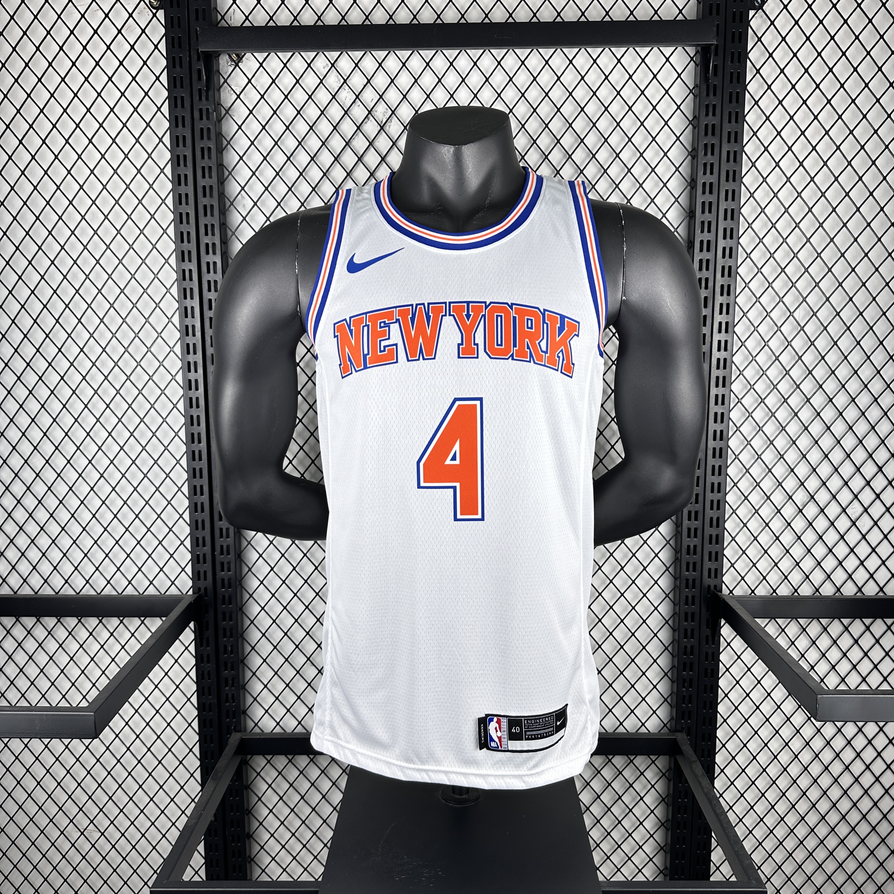 19 Knicks limited No. 4 Rose