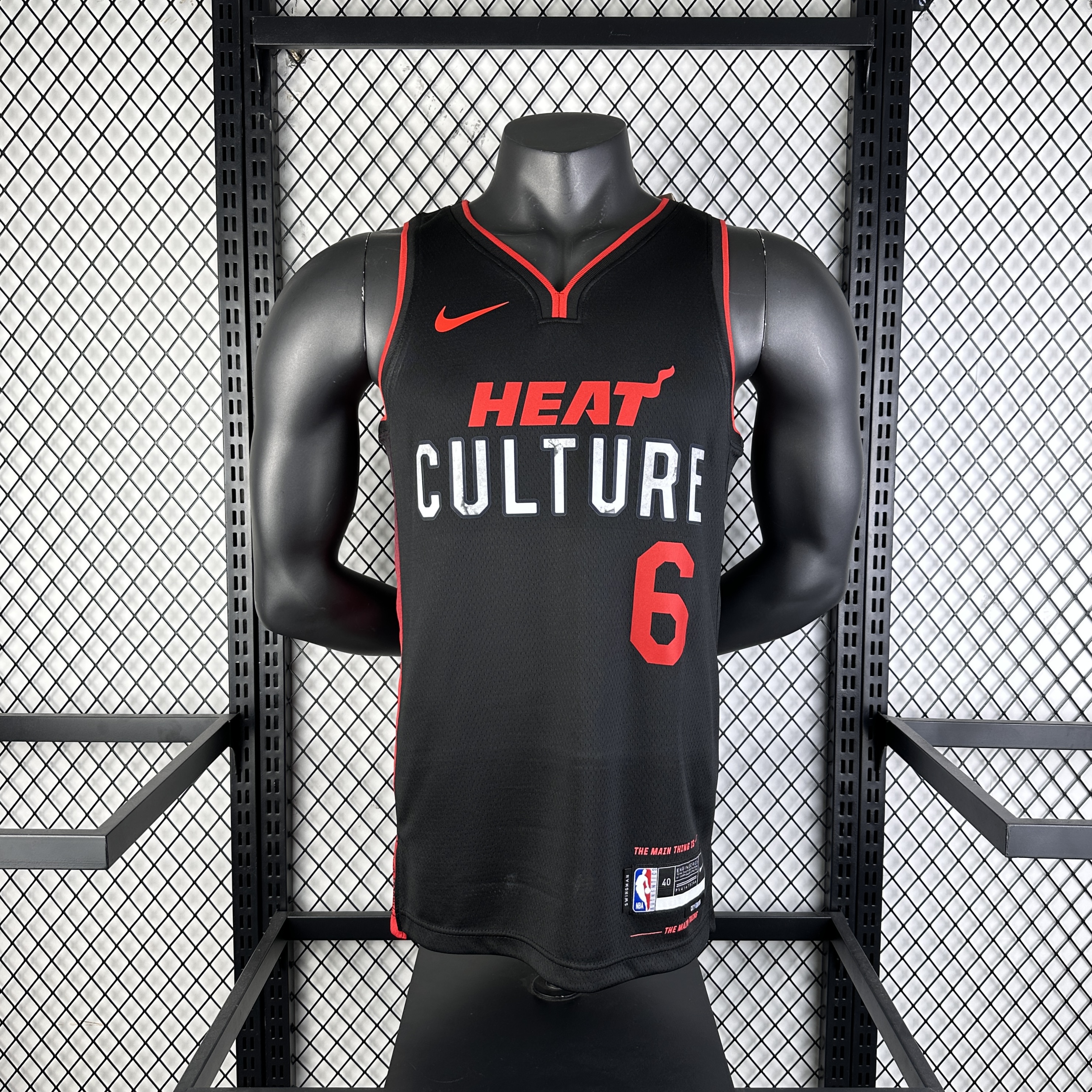24 Heat City version No. 6 James