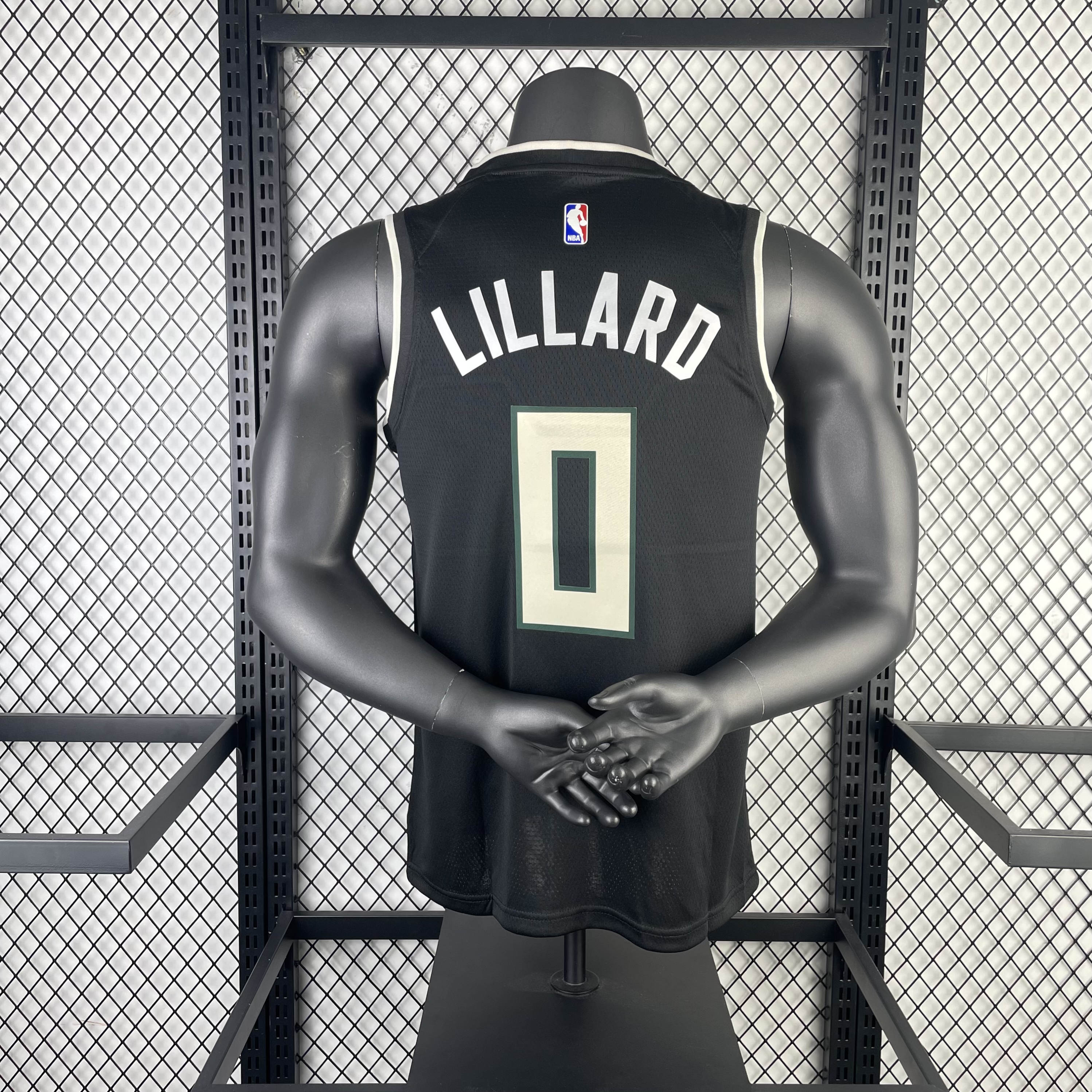 21 Bucks Flyers limited No. 0 Lillard