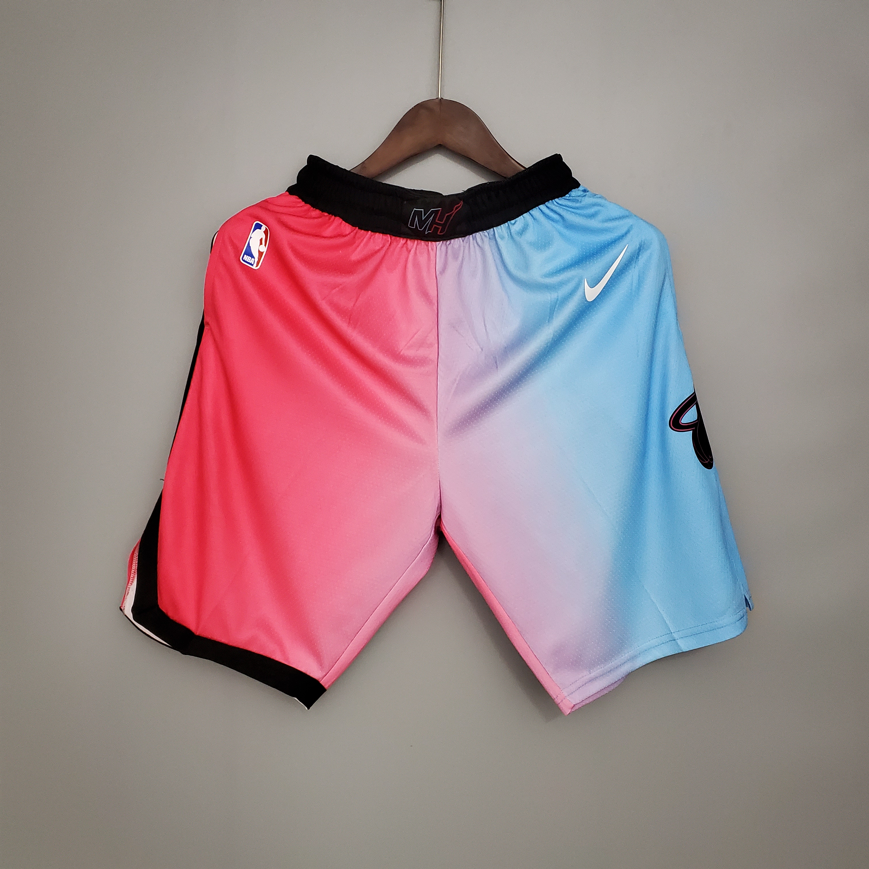 Season 21 Heat City Edition gradient shorts