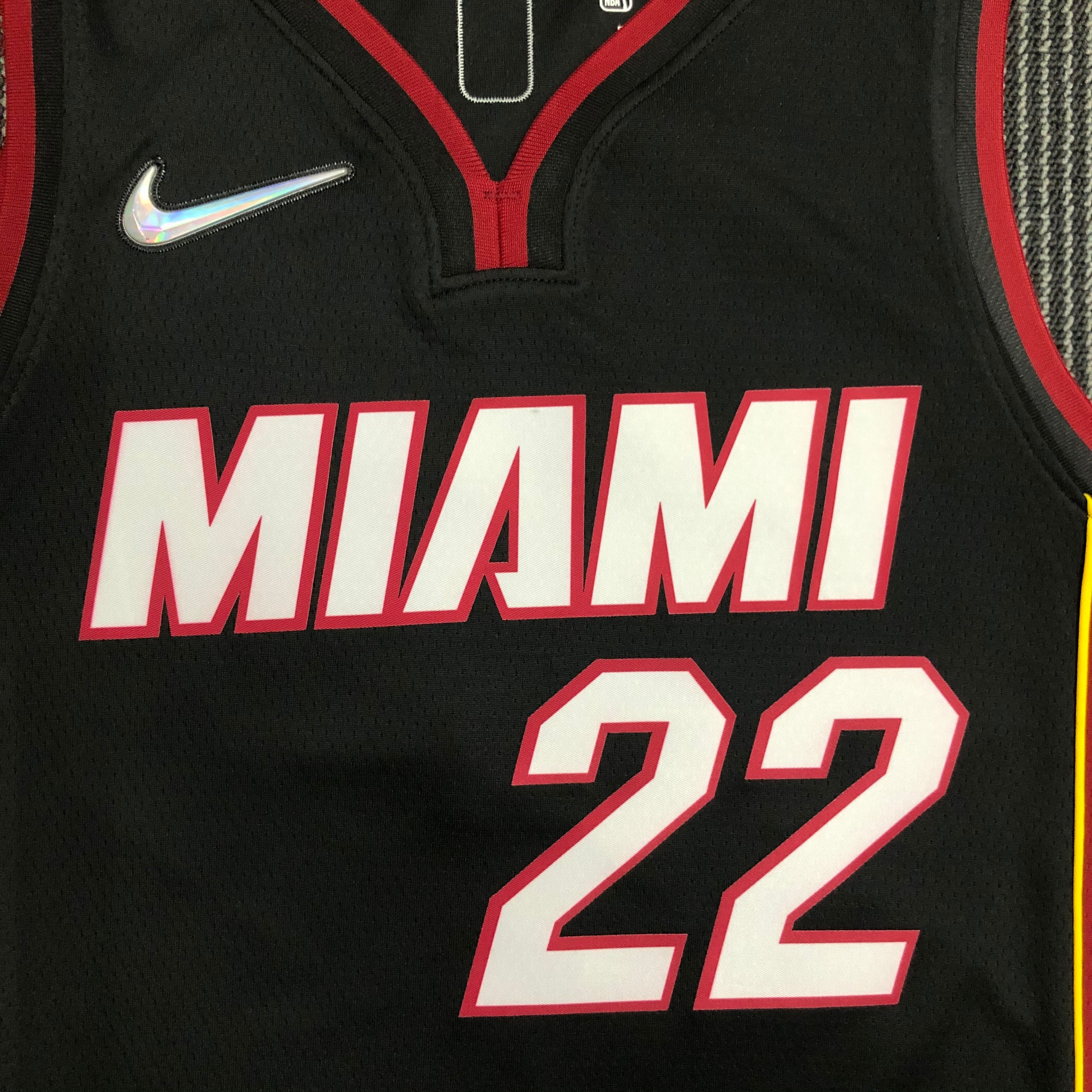 75th anniversary Heat black 22nd Butler