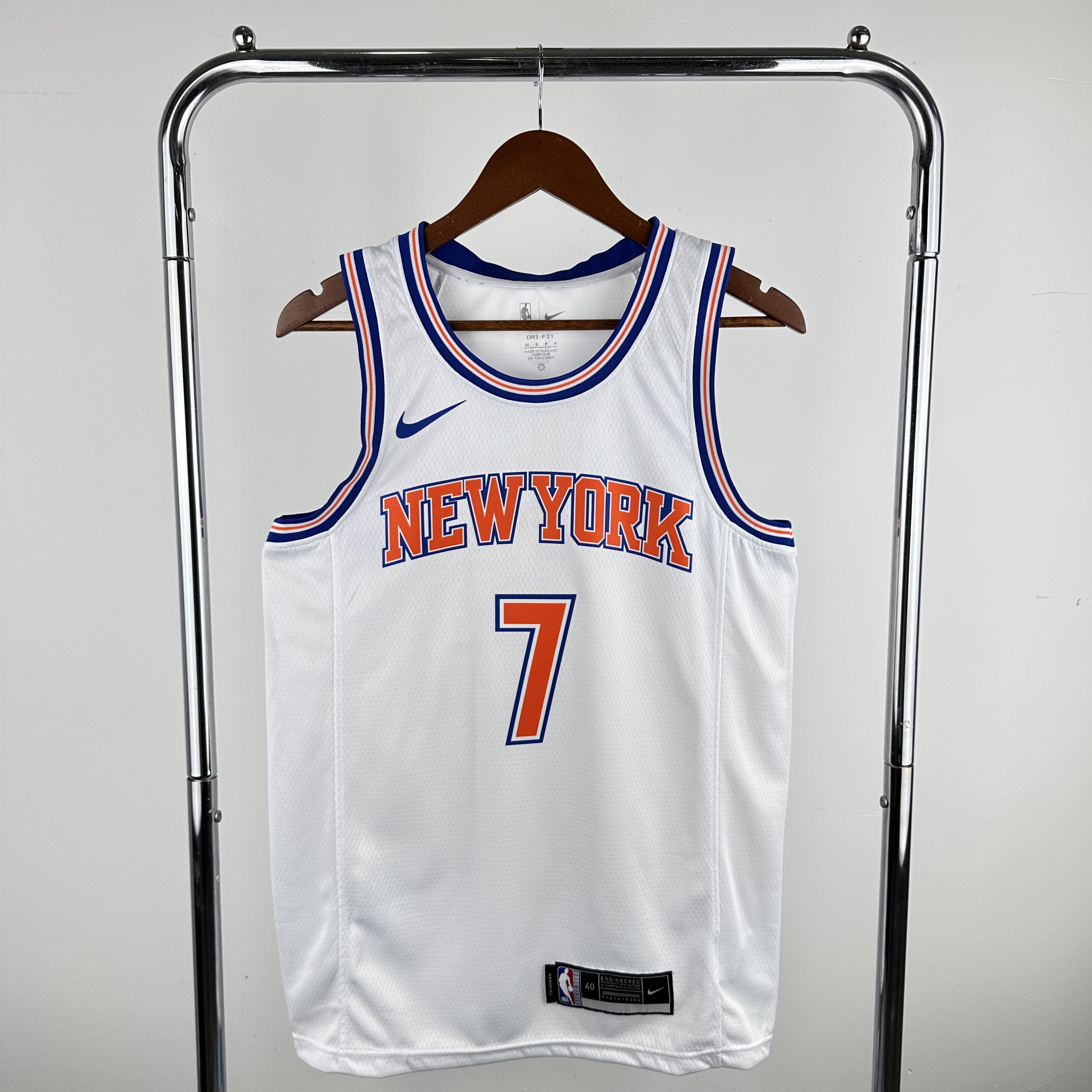 19 Knicks limited No. 7 Anthony