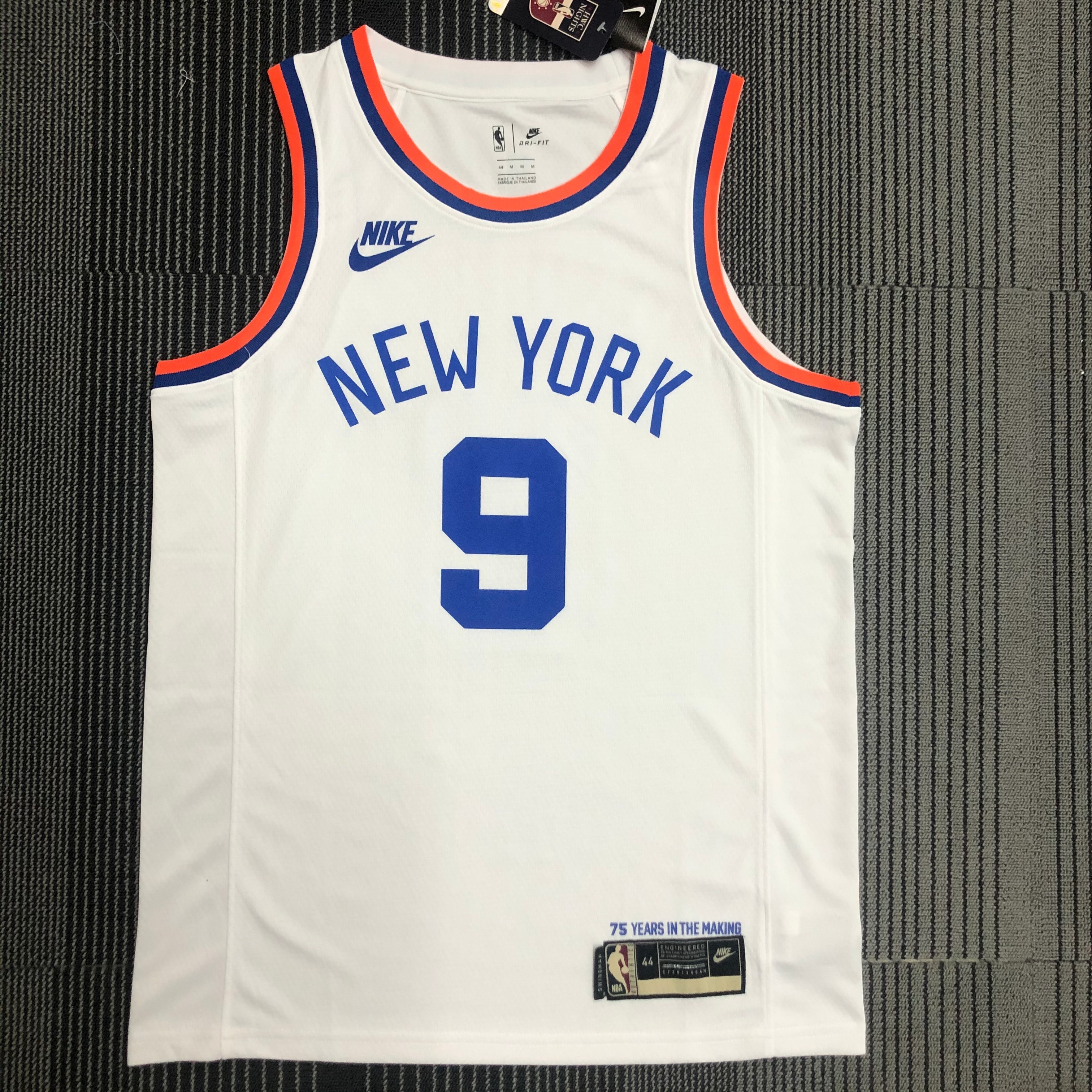 75th anniversary Knicks throwback jersey No. 9 Barrett