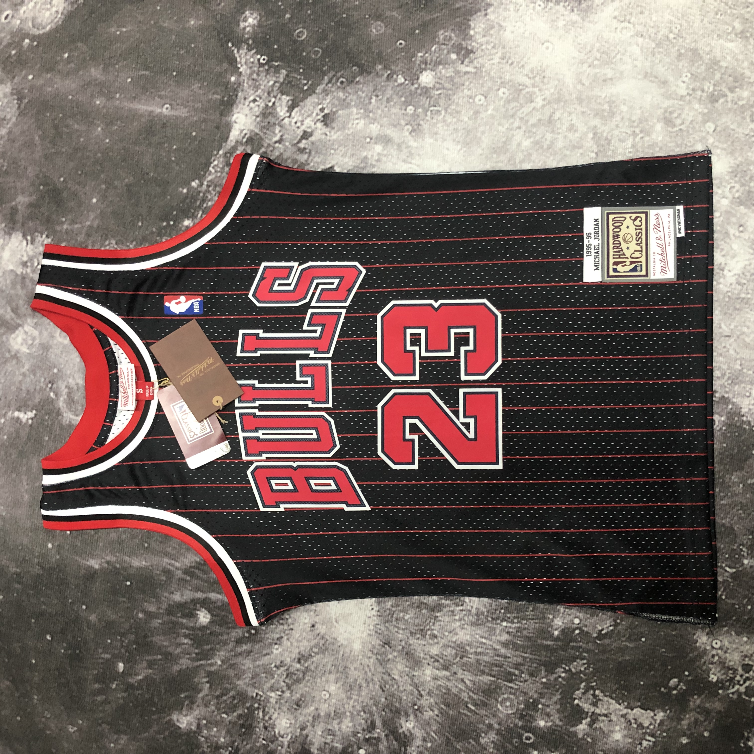 MN Hot Press Throwback jersey SW Bulls' 96 Black Stripes No. 23 Jordan