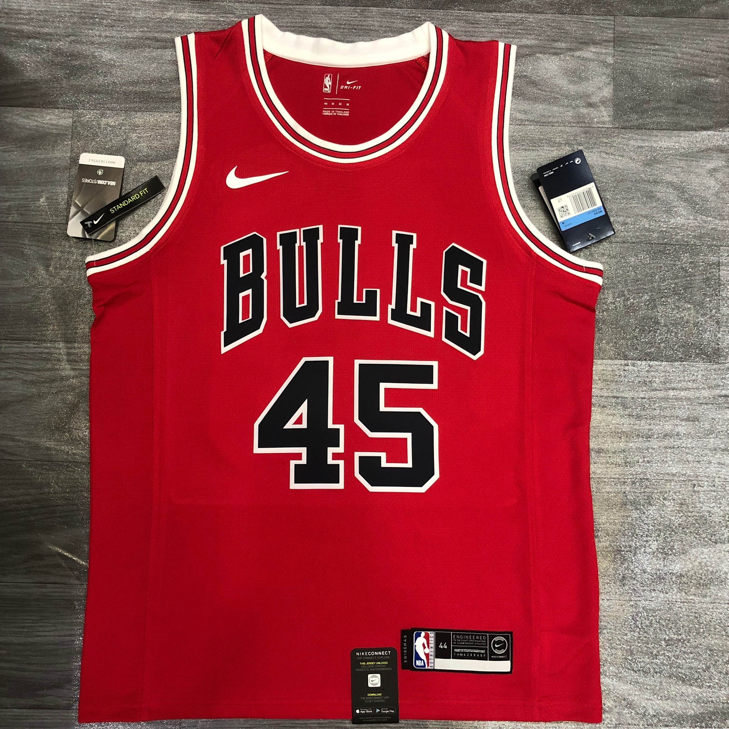 Bulls crew-neck red # 45 Jordan