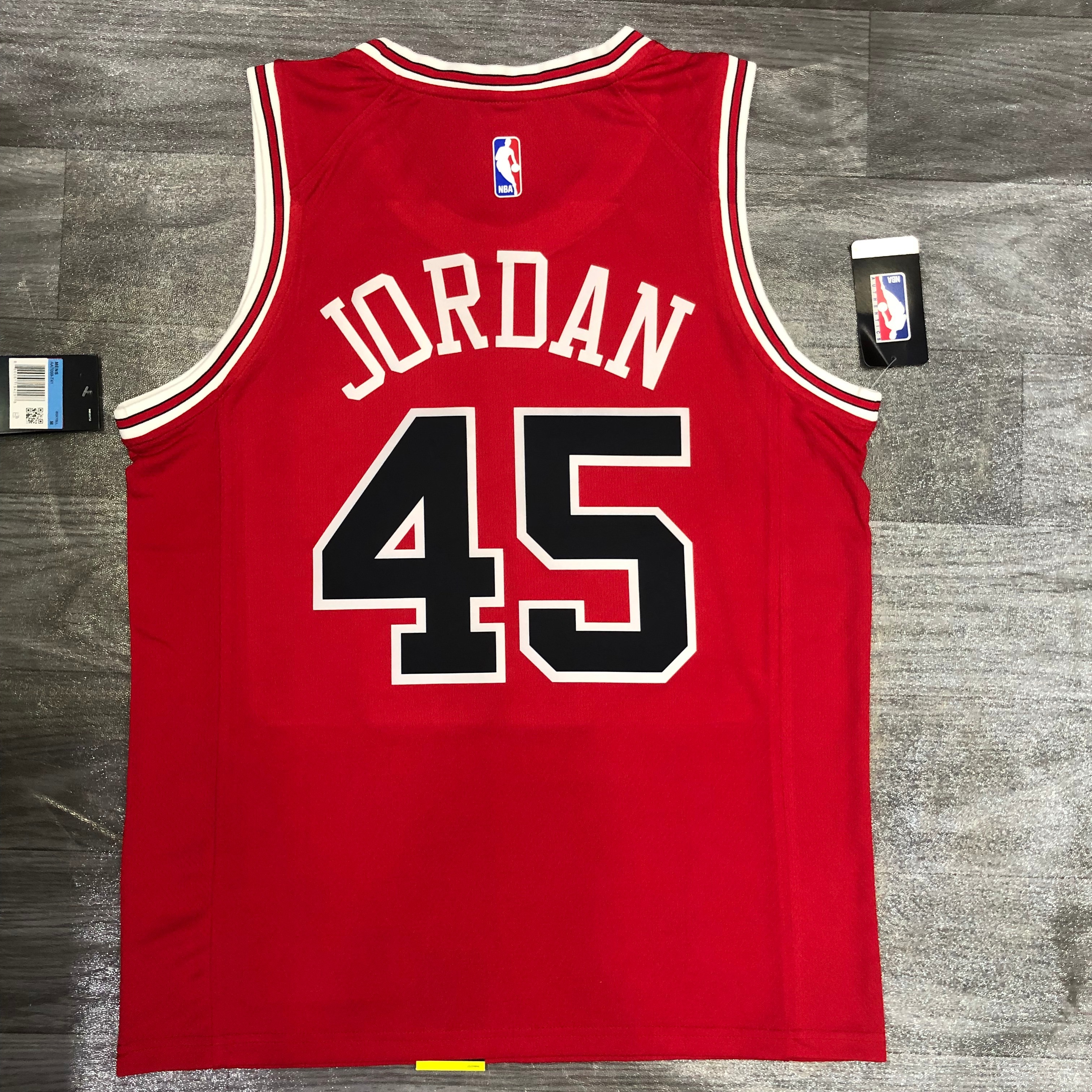 Bulls crew-neck red # 45 Jordan