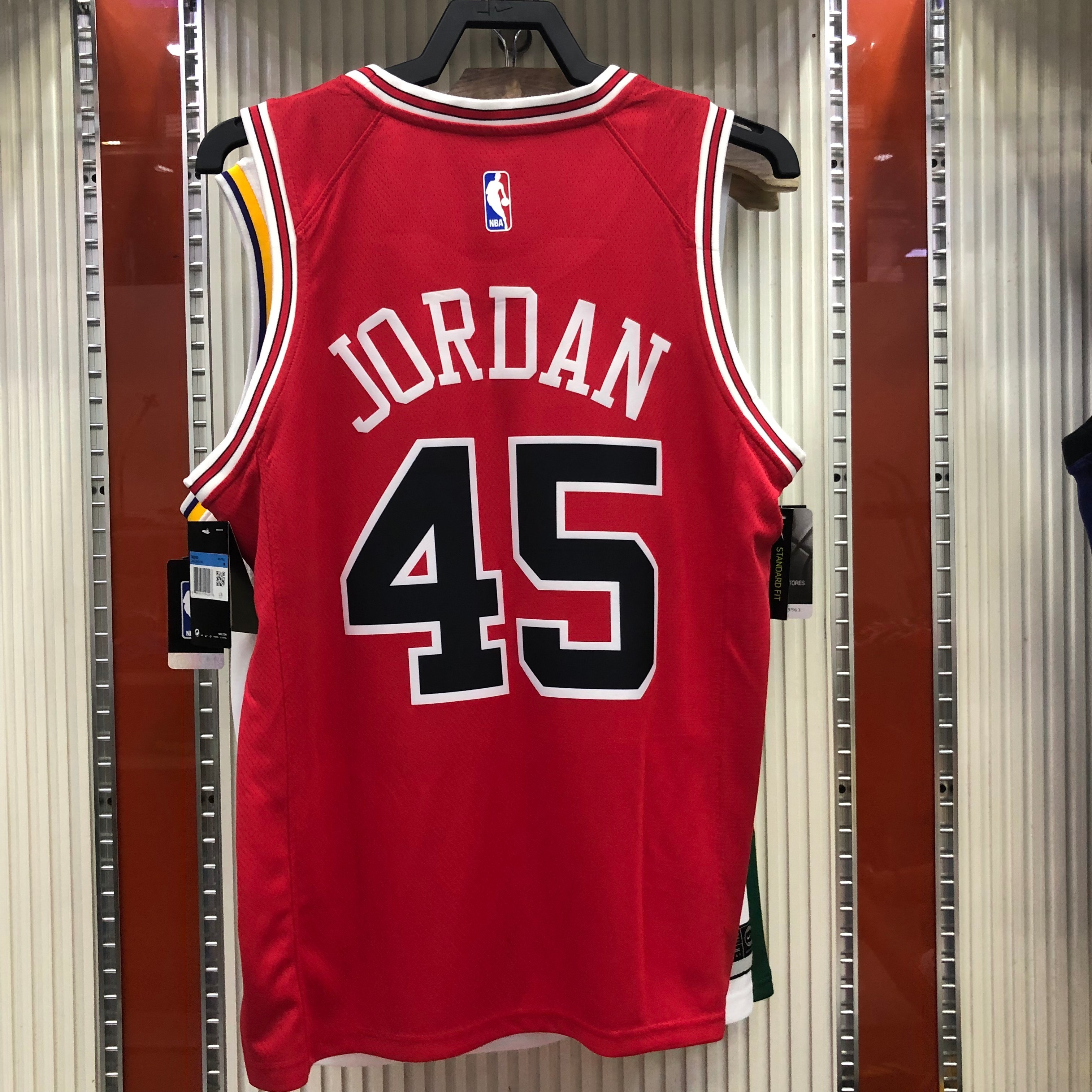 Bulls crew-neck red # 45 Jordan