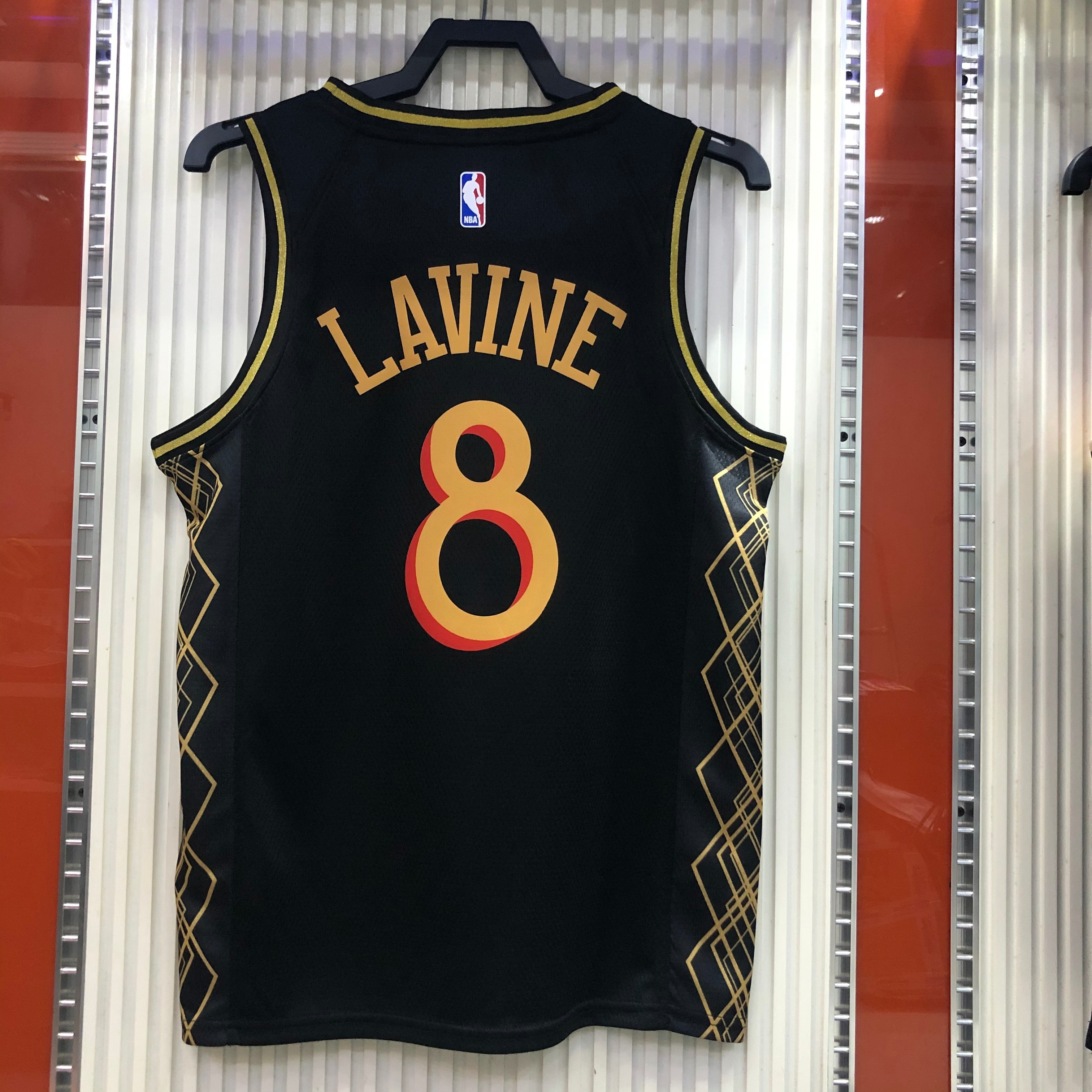 21 season Bulls City edition No. 8 Lavine