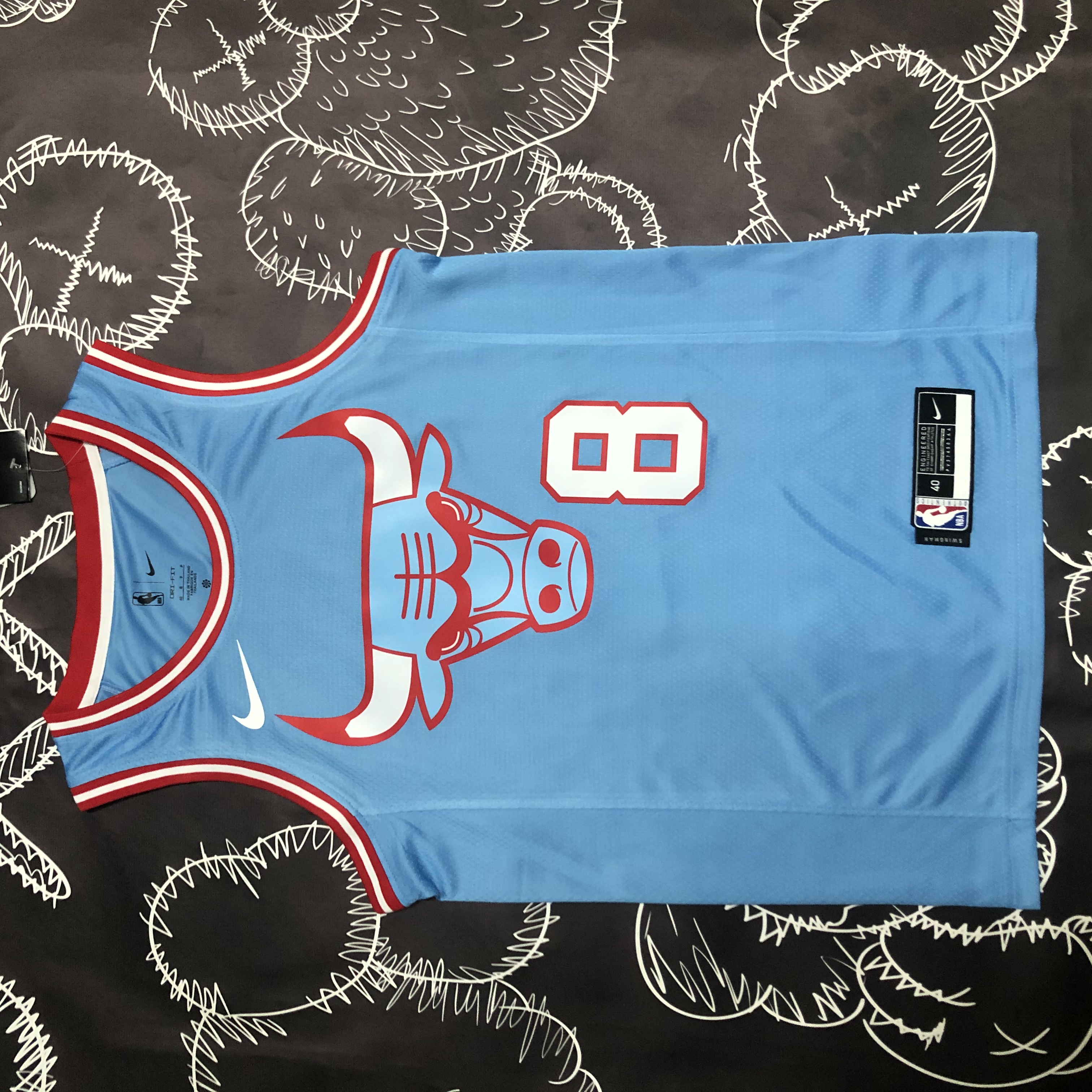 Bulls blue number eight Lavine