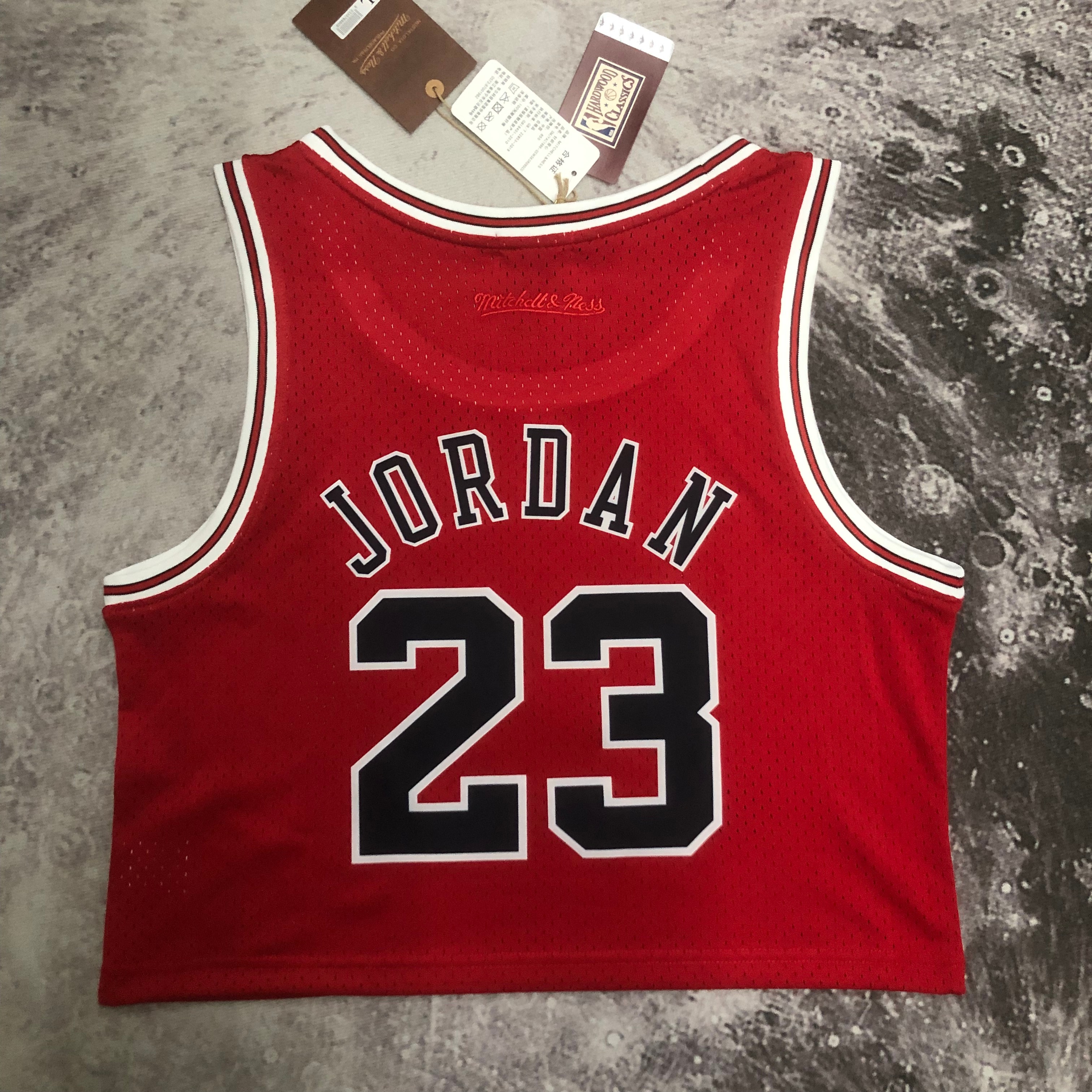 MN Women's Crop throwback jersey Bulls red No. 23 Jordan