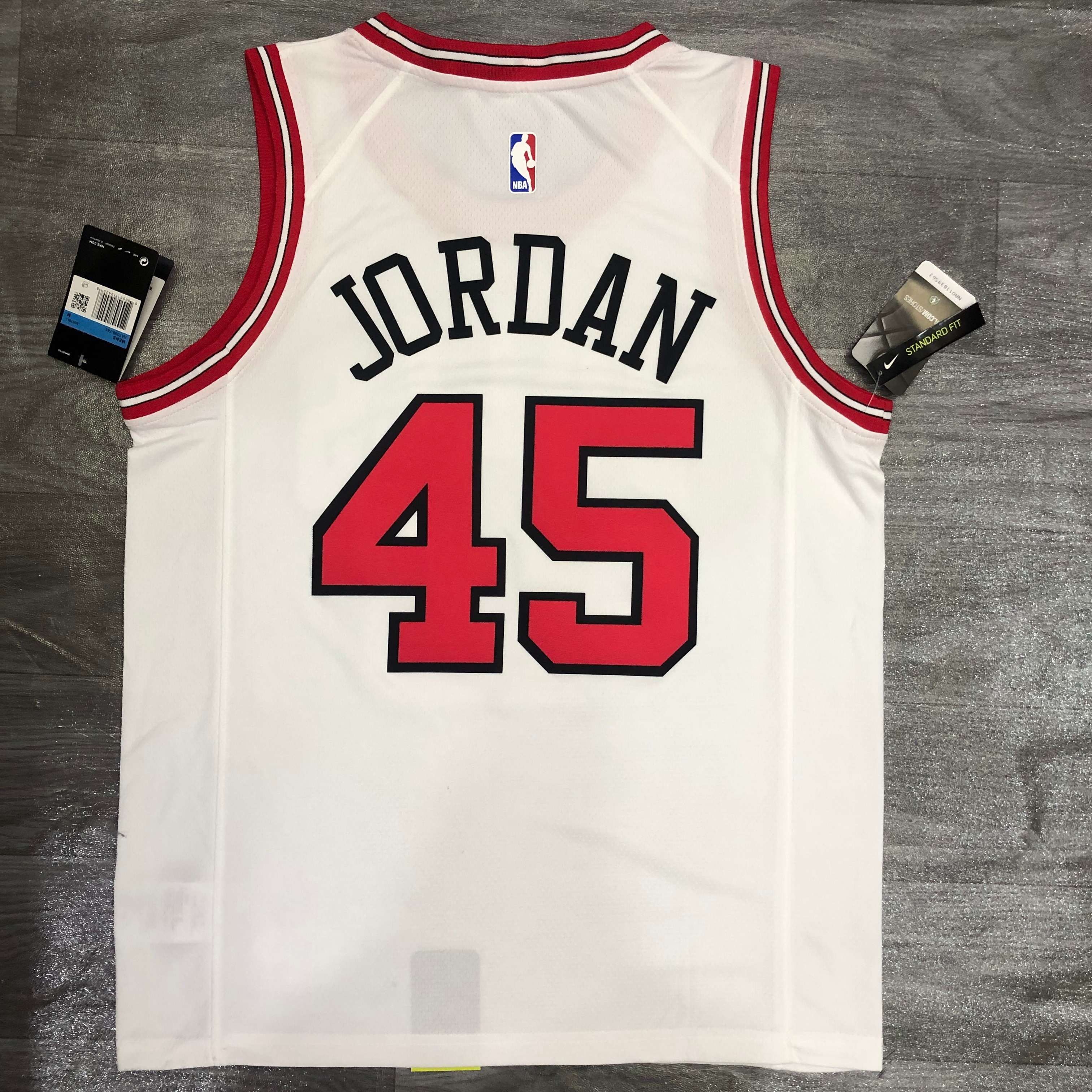 Bulls crewneck white # 45 Jordan