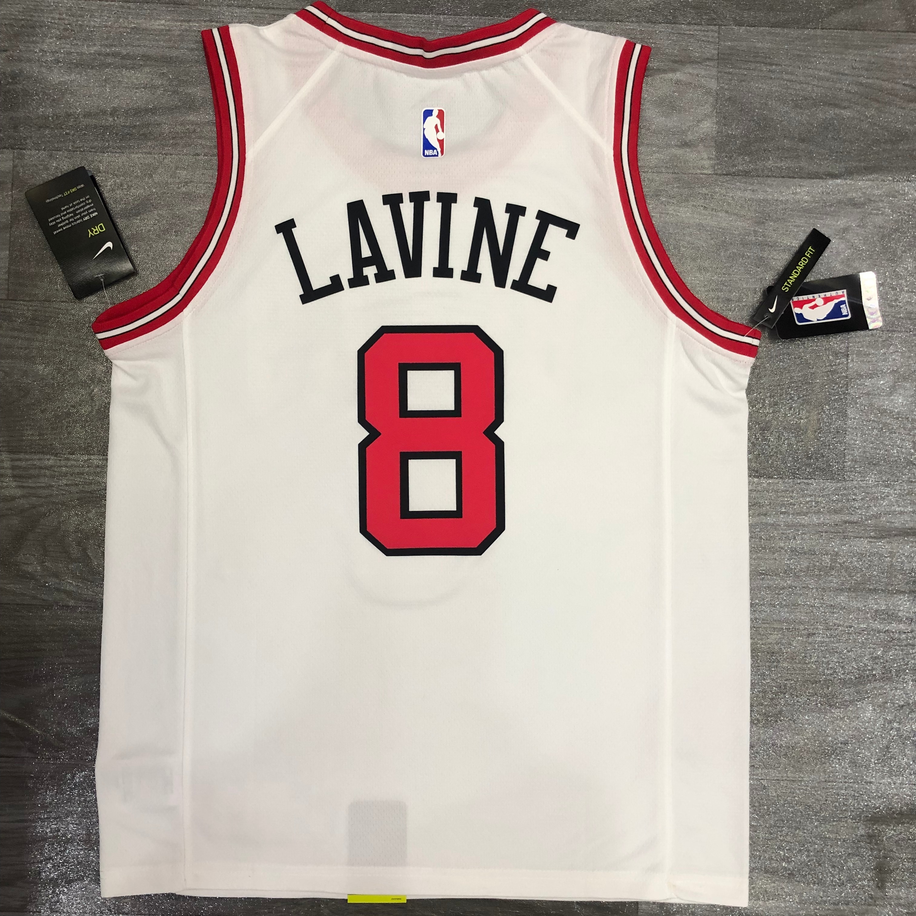 Bulls crewneck white No. 8 lavine