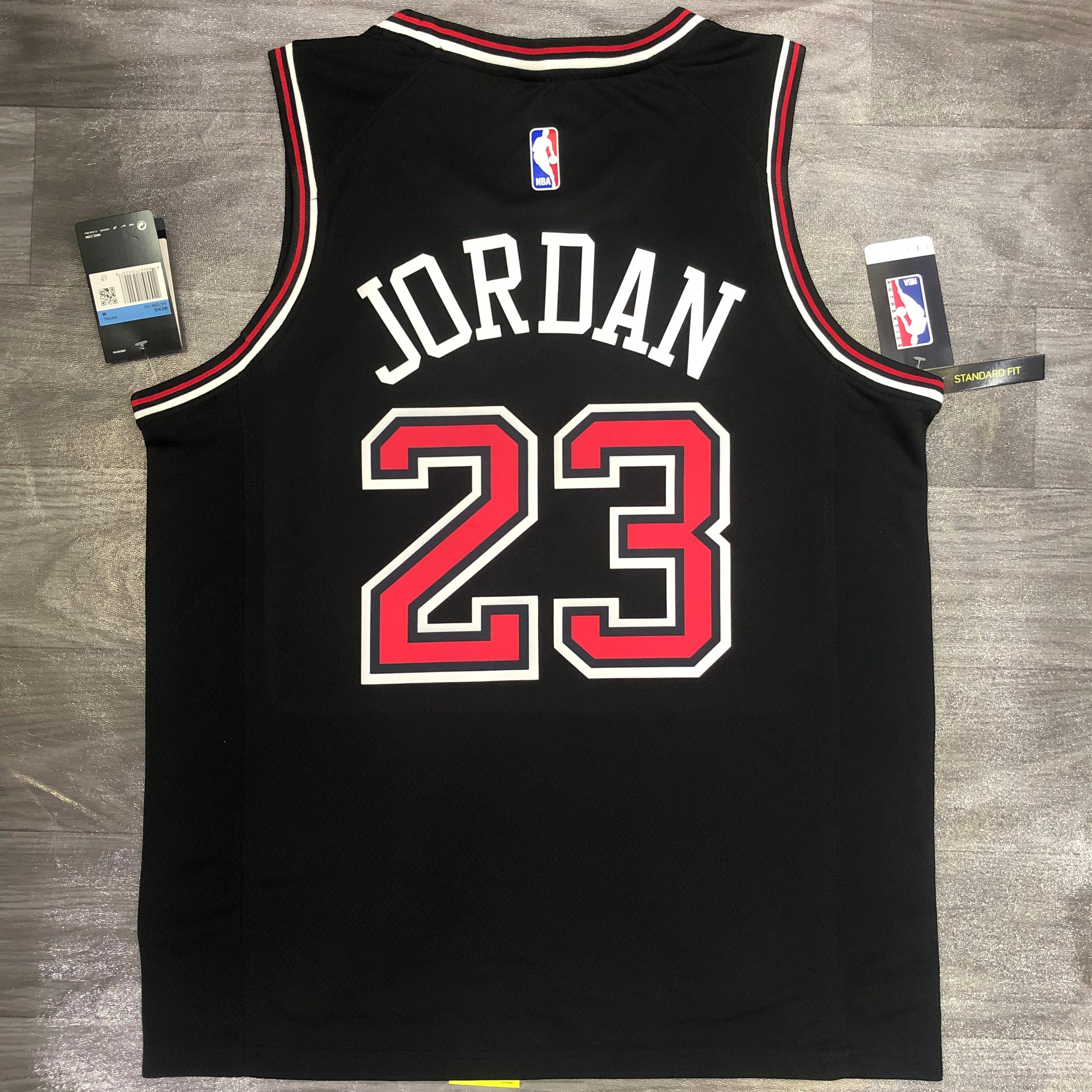 Bulls crew-neck black # 23 Jordan