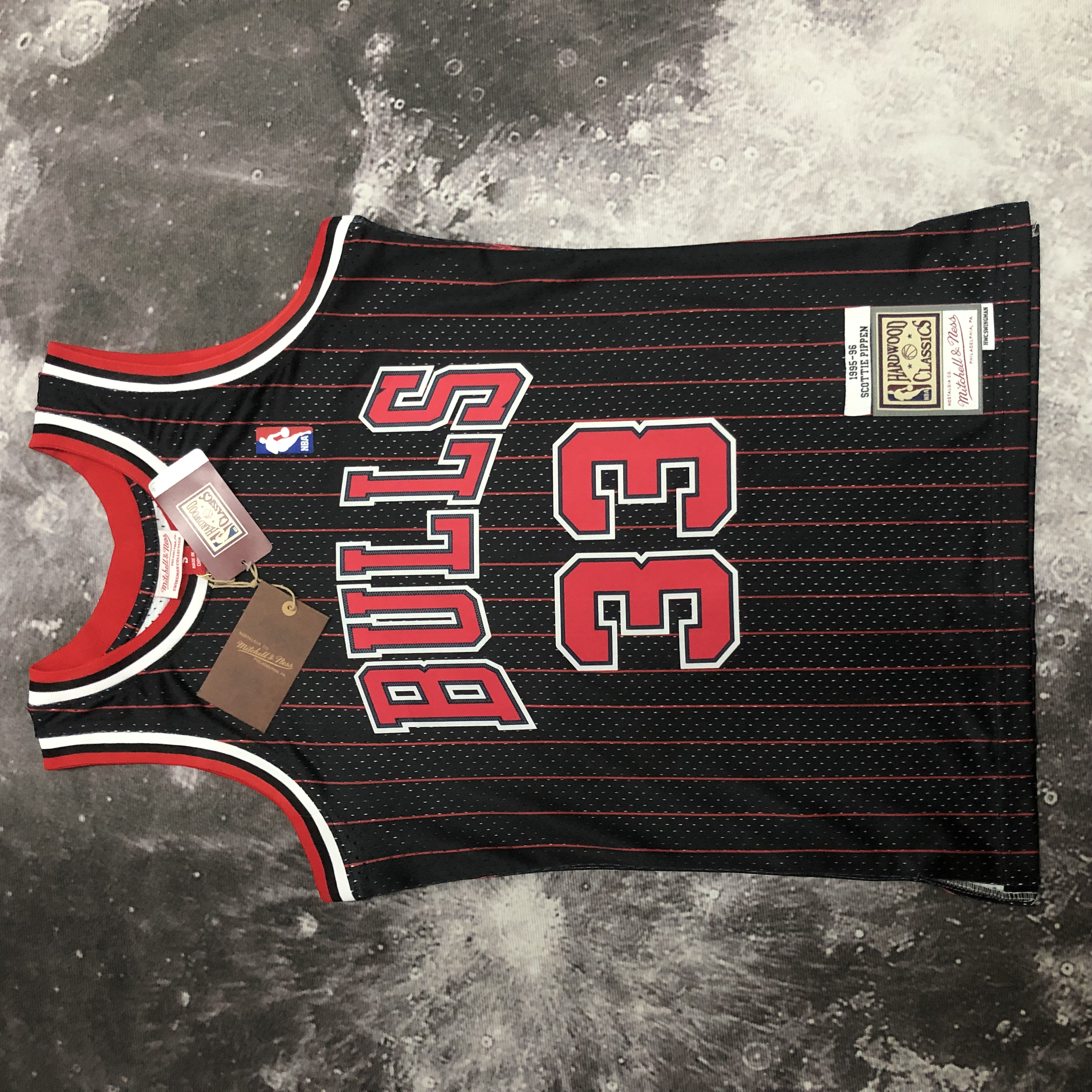 MN Hot Press Throwback jersey SW Bulls' 96 Black Stripes No. 33 Pippen