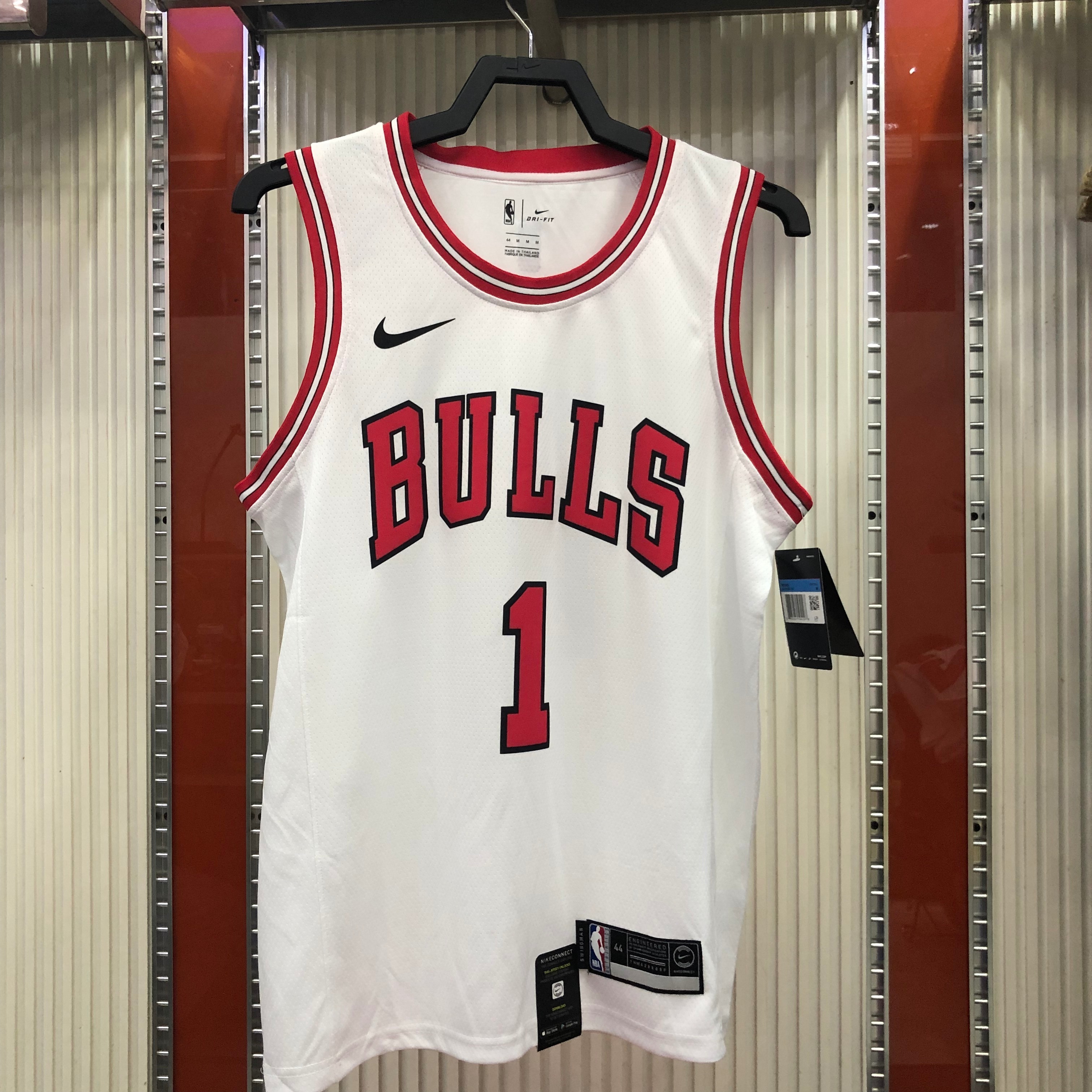 Bulls crew-neck white number one Rose