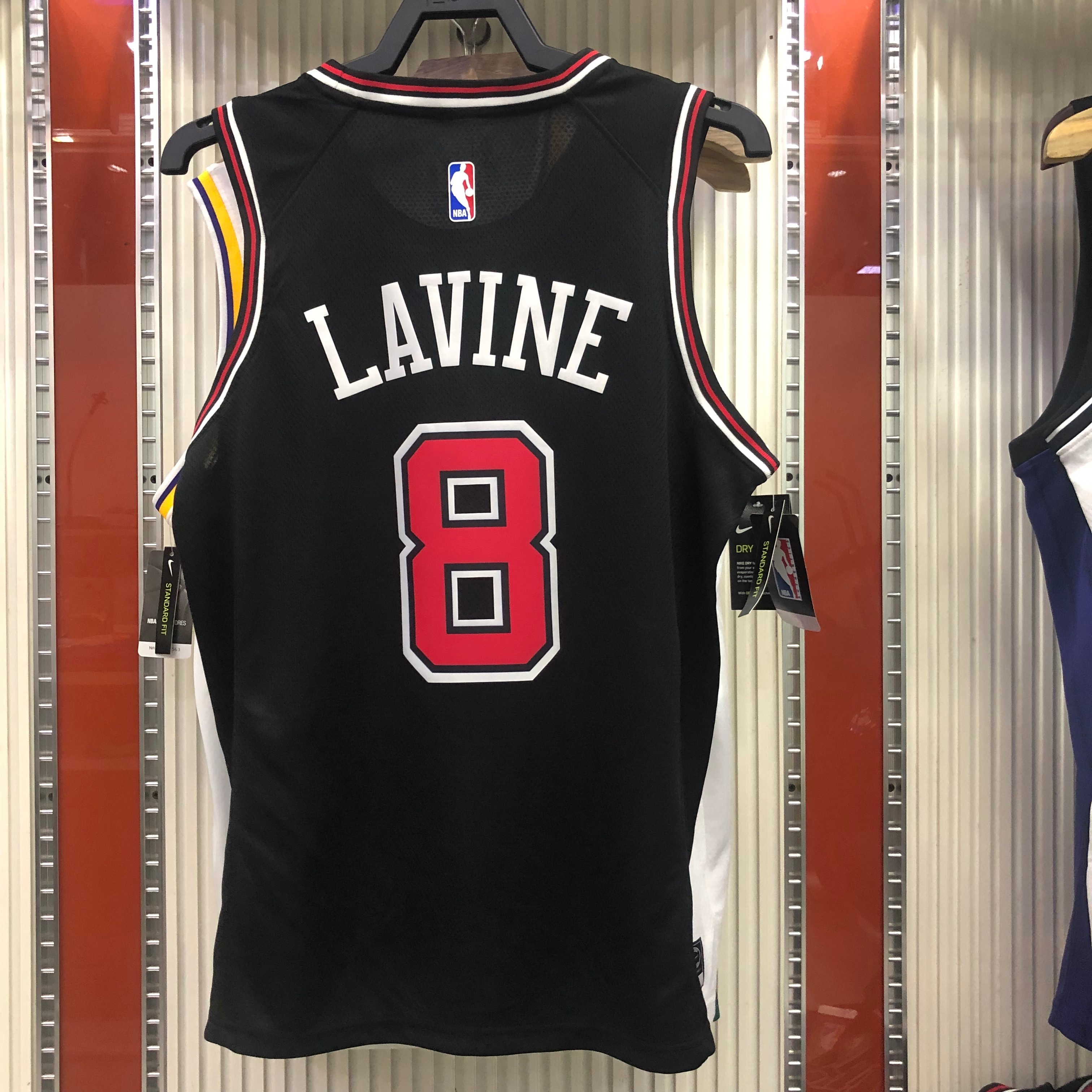 Bulls crewneck black No. 8 Lavine