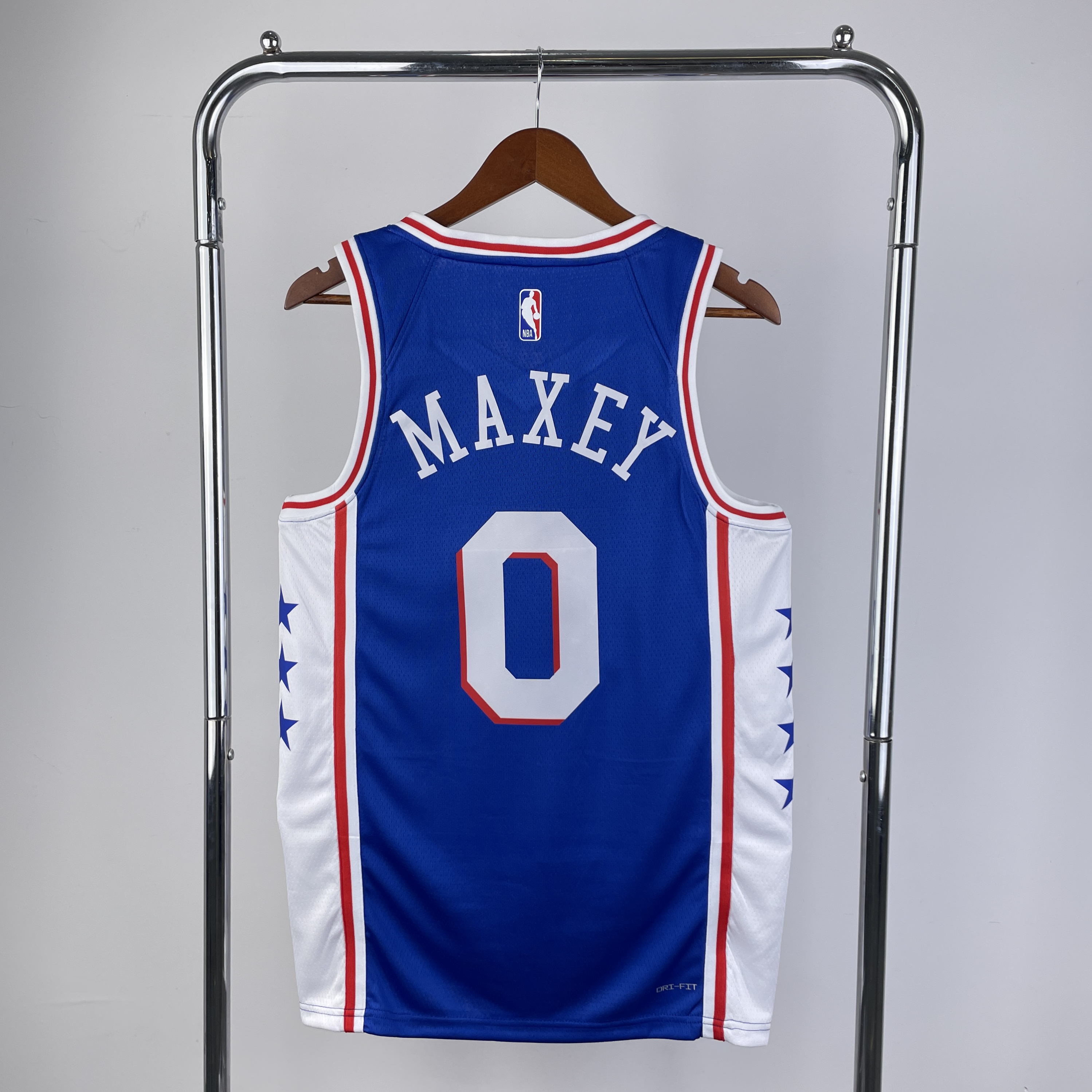 '23 Sixers V-neck blue No. 0 Maxey