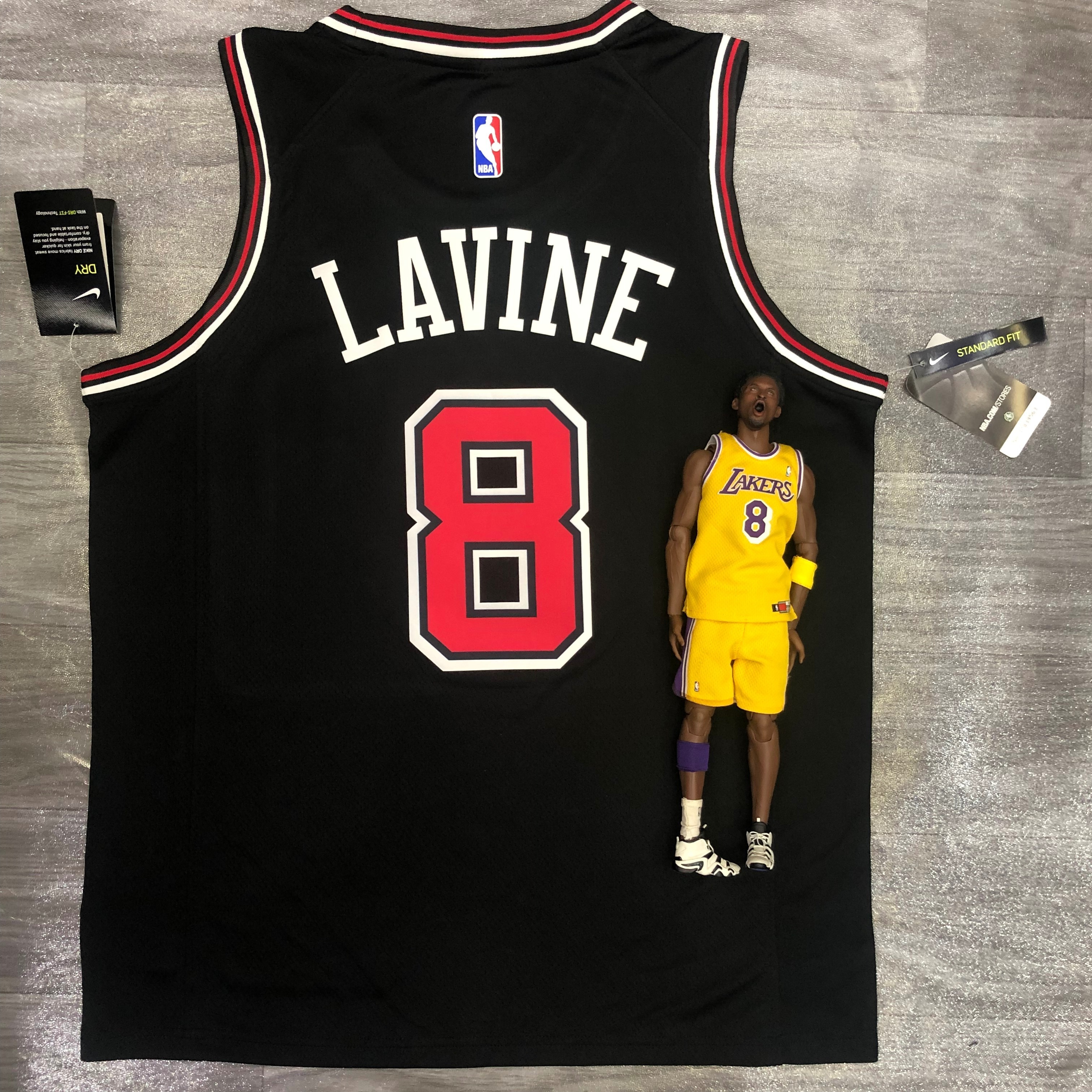 Bulls crewneck black No. 8 Lavine