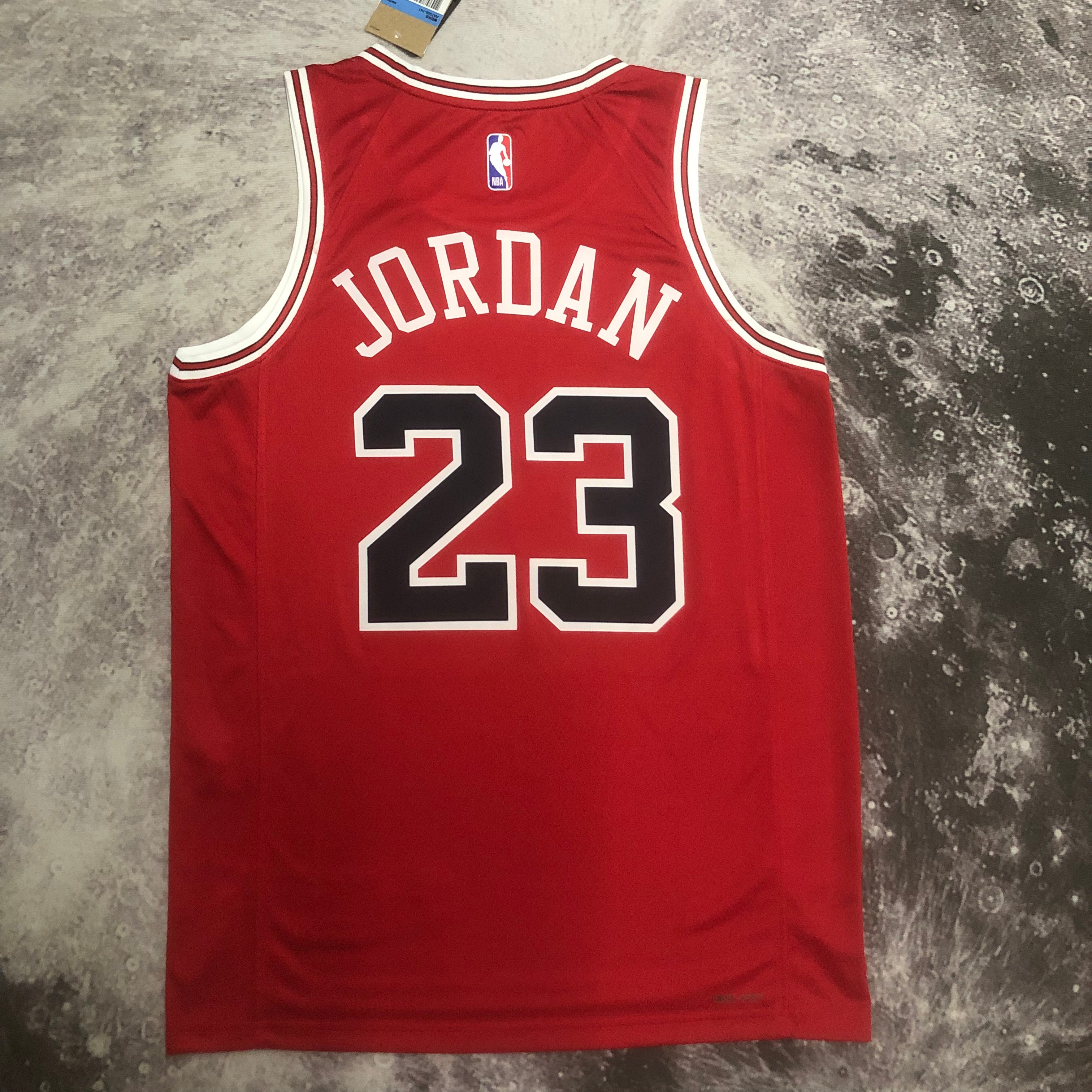 '23 Bulls red # 23 Jordan