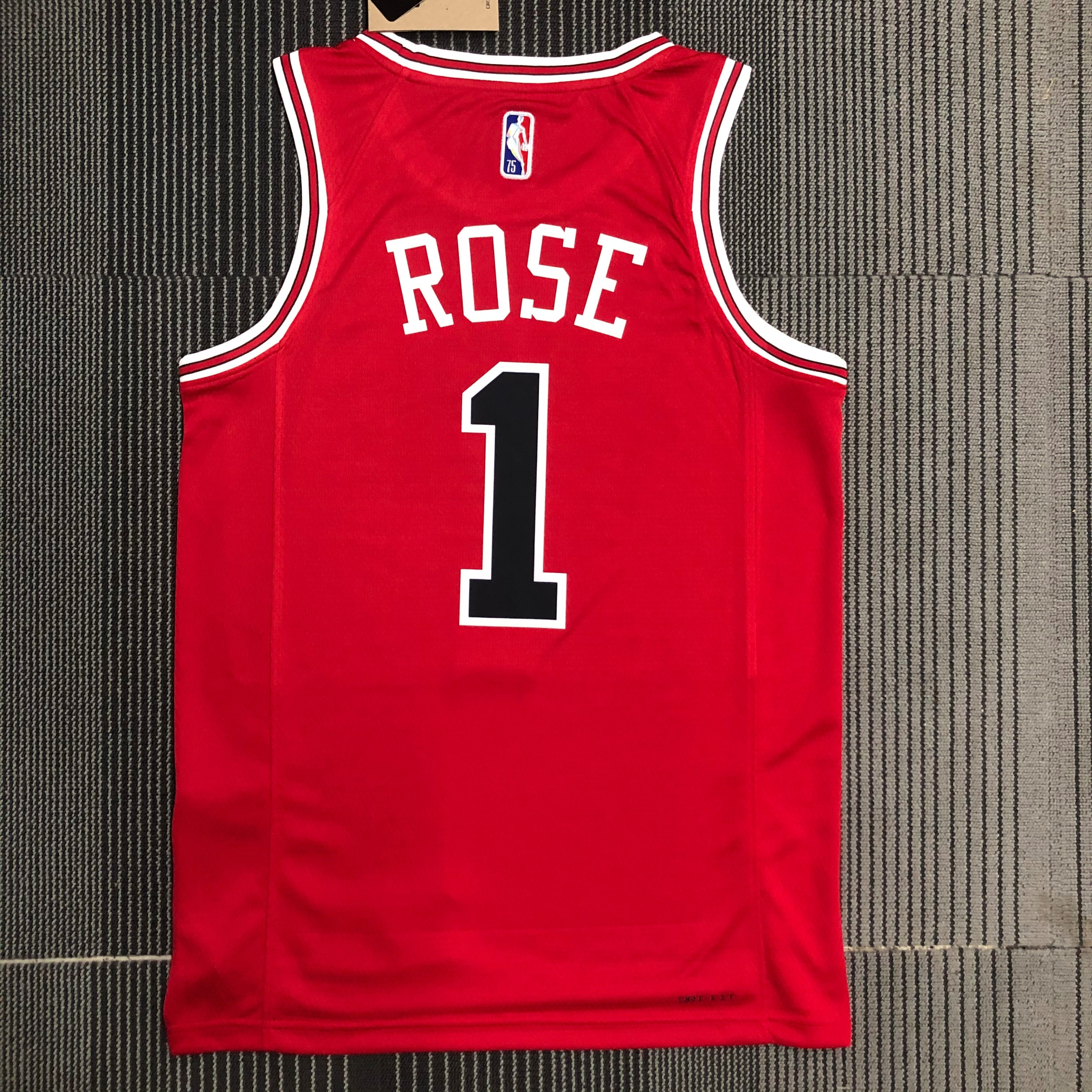 75th anniversary Bulls red No. 1 Rose