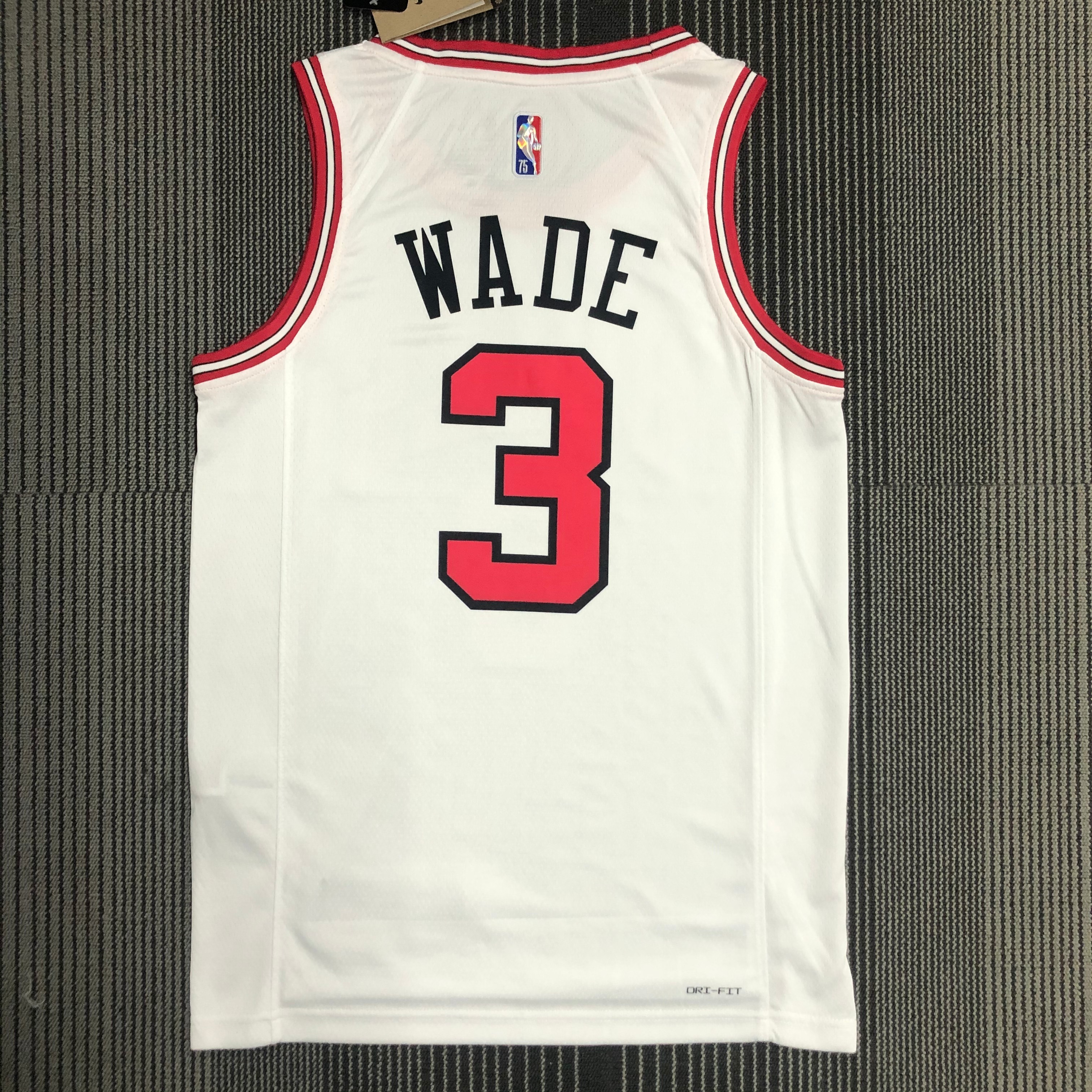 75th anniversary Bulls white No. 3 Wade